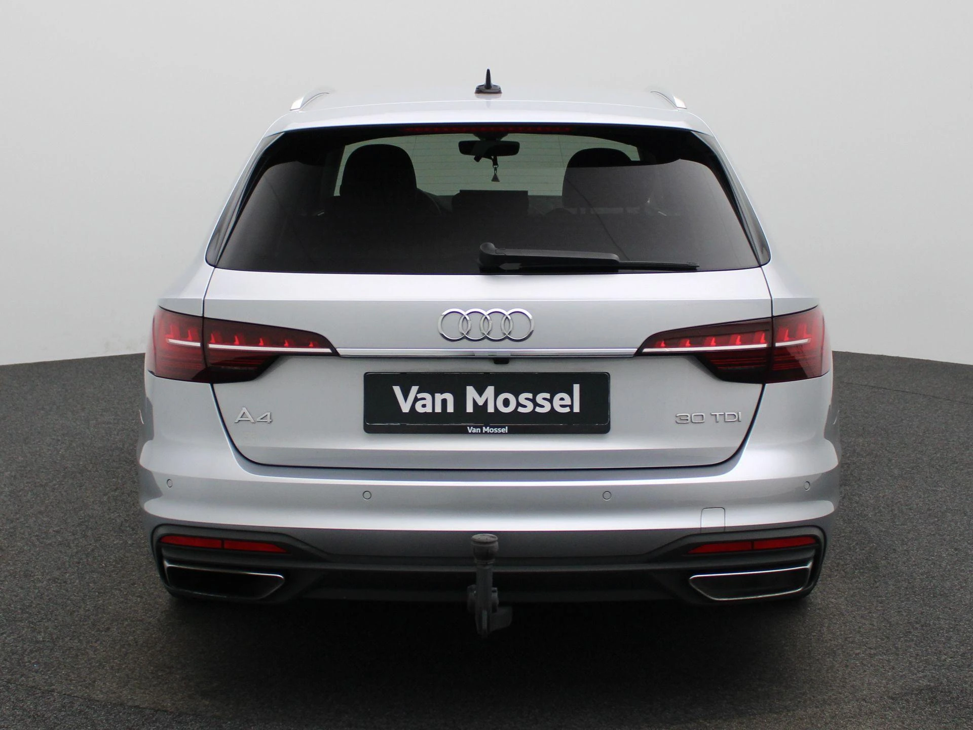 Audi-A4-image-4