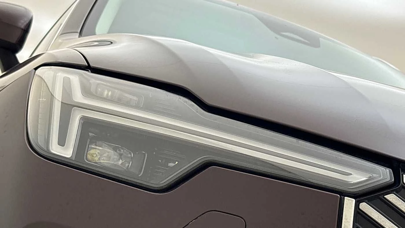 Volvo-XC90-image-21