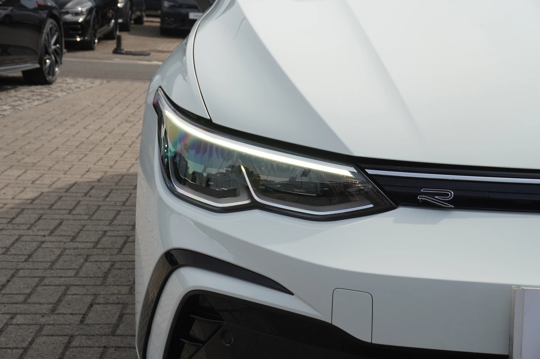 Volkswagen-Golf-image-38