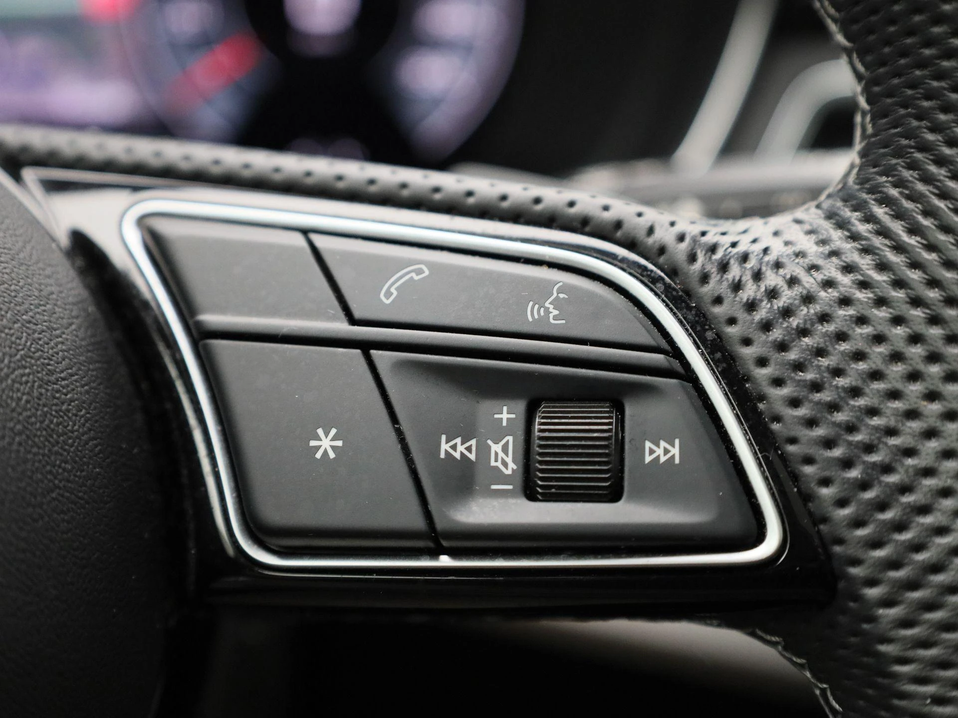 Audi-A4-image-24