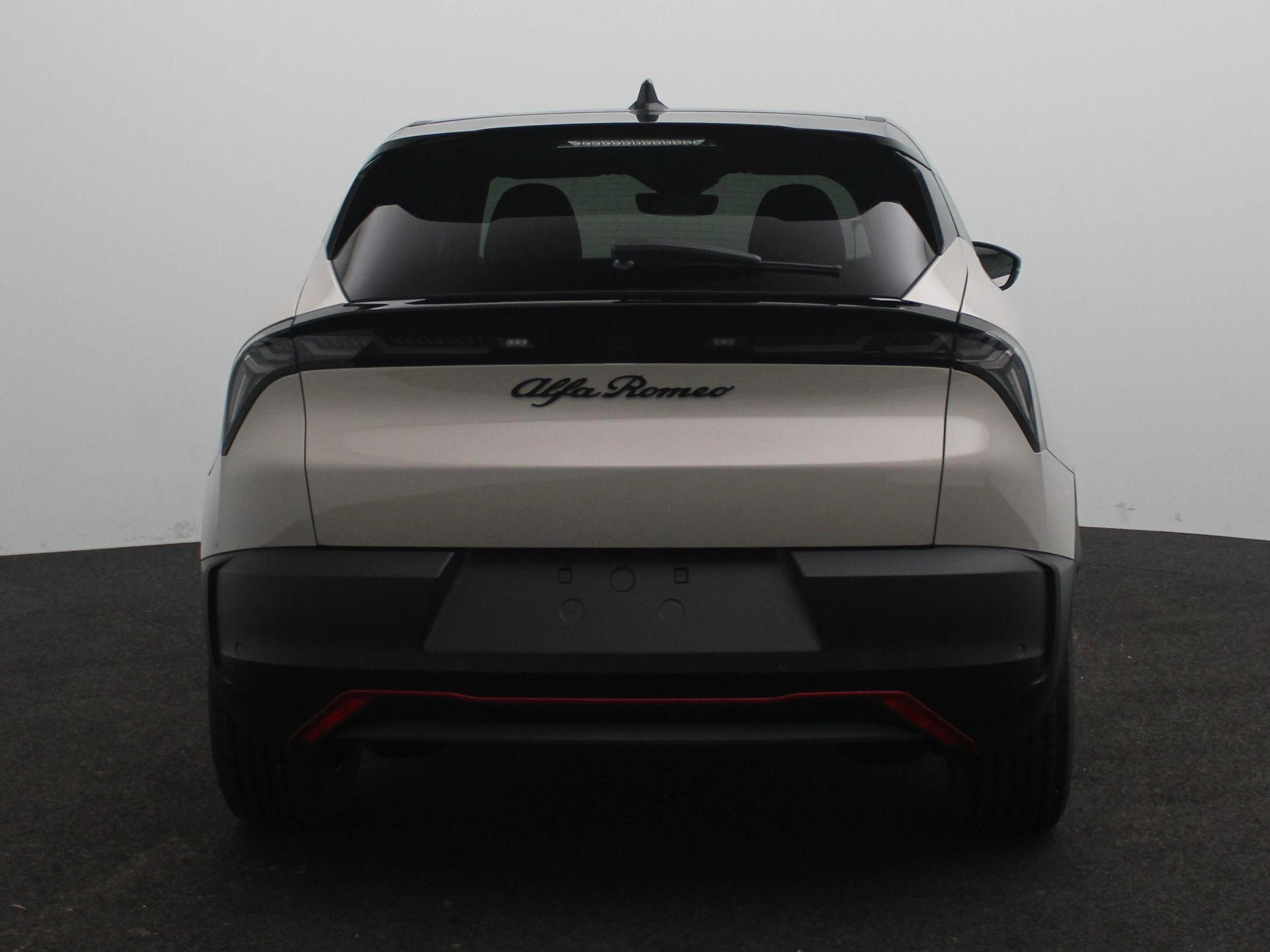 Alfa Romeo-Junior-image-4