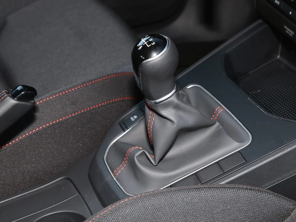 SEAT Ibiza 1.0 TSI FR Black Edition Navi/LED