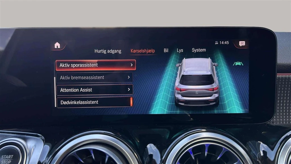 Mercedes-Benz-EQB-image-19
