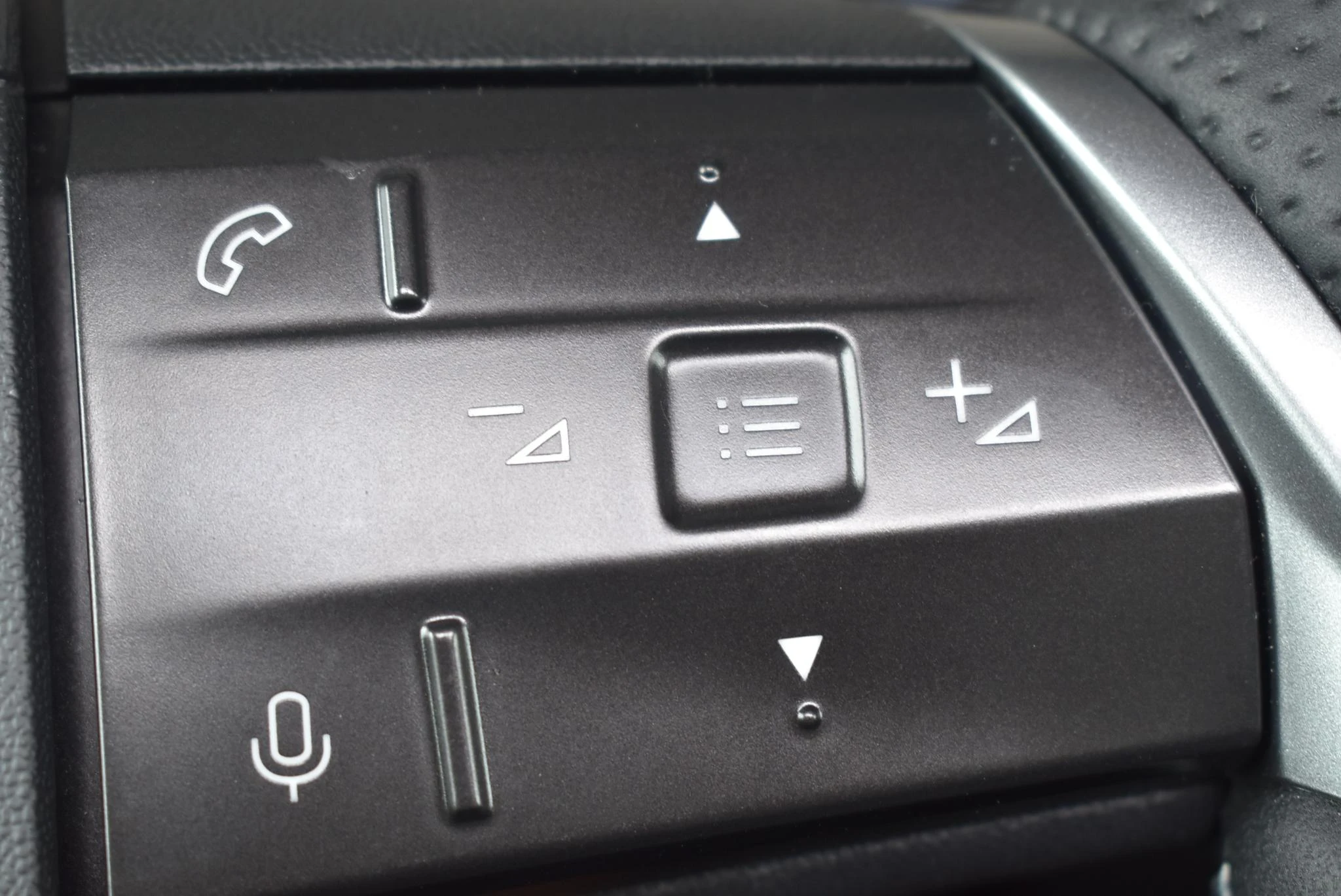 Opel-Grandland-image-20