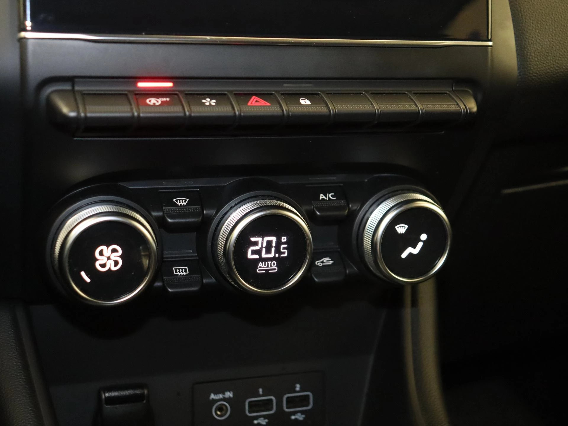 Renault-Captur-image-18