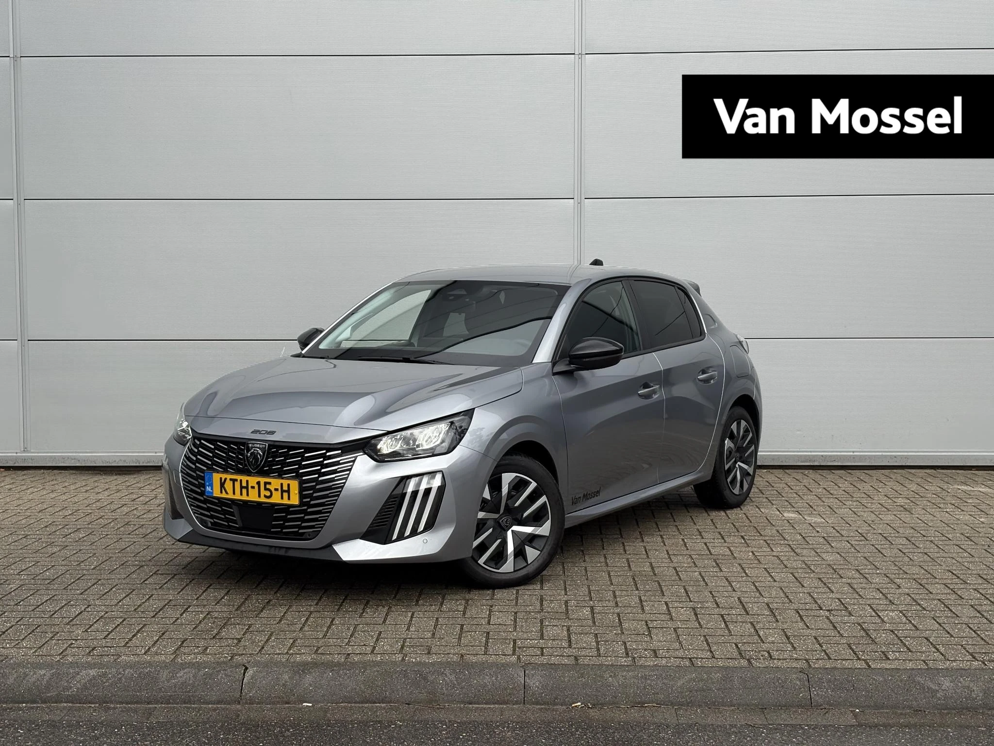 Peugeot-208-image-0