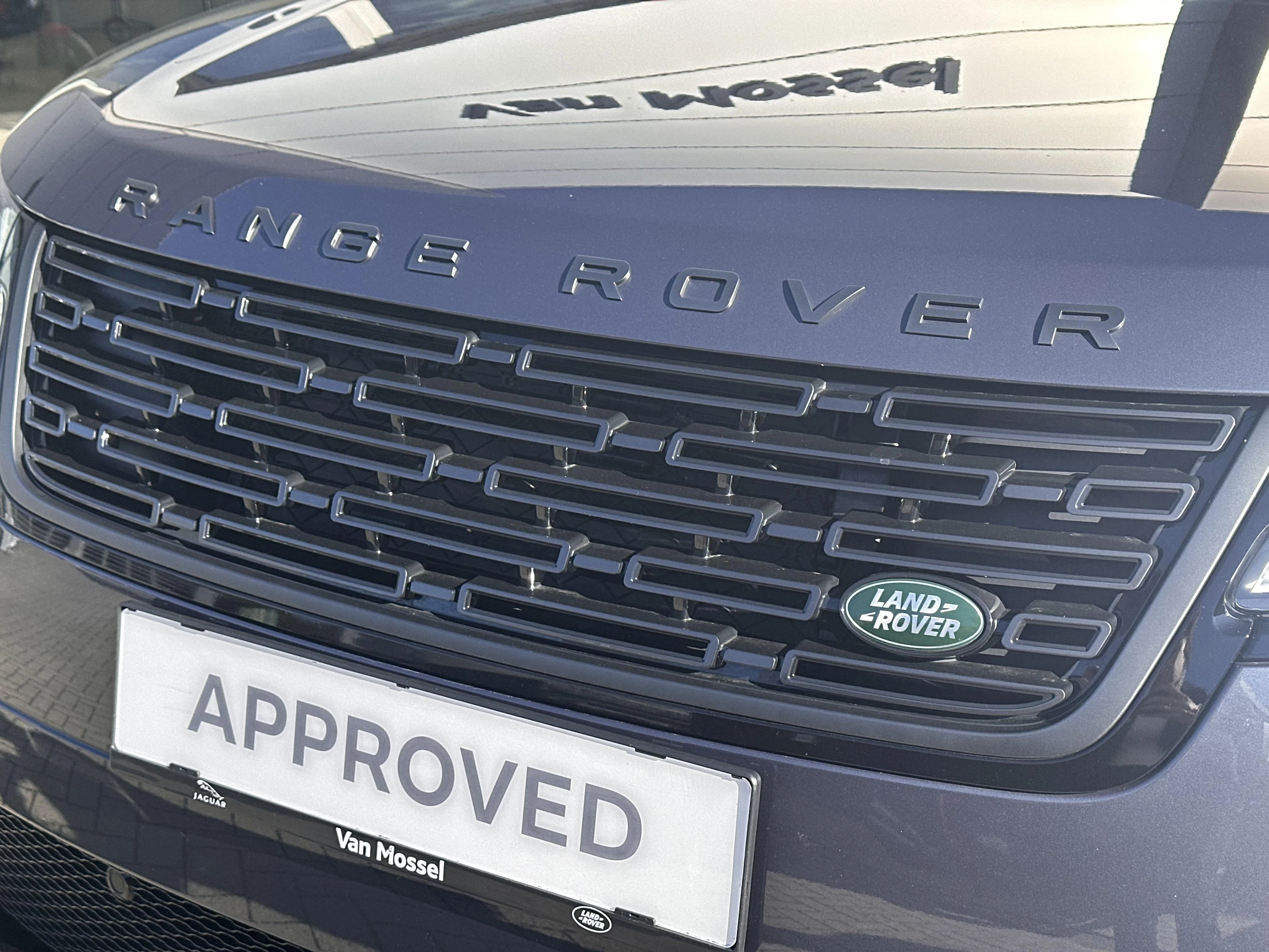 Land Rover-Range Rover Velar-image-30