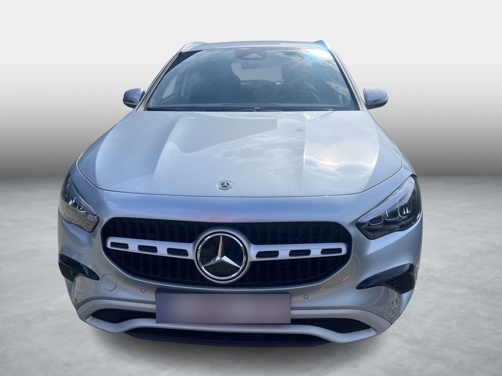 Mercedes-Benz-GLA-image-7