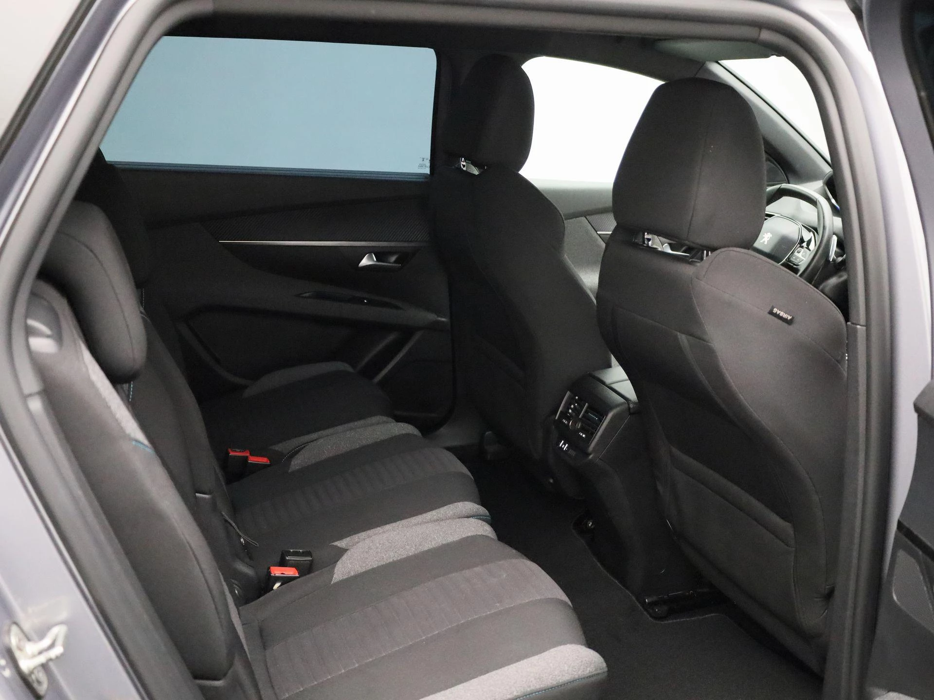 Peugeot-5008-image-27