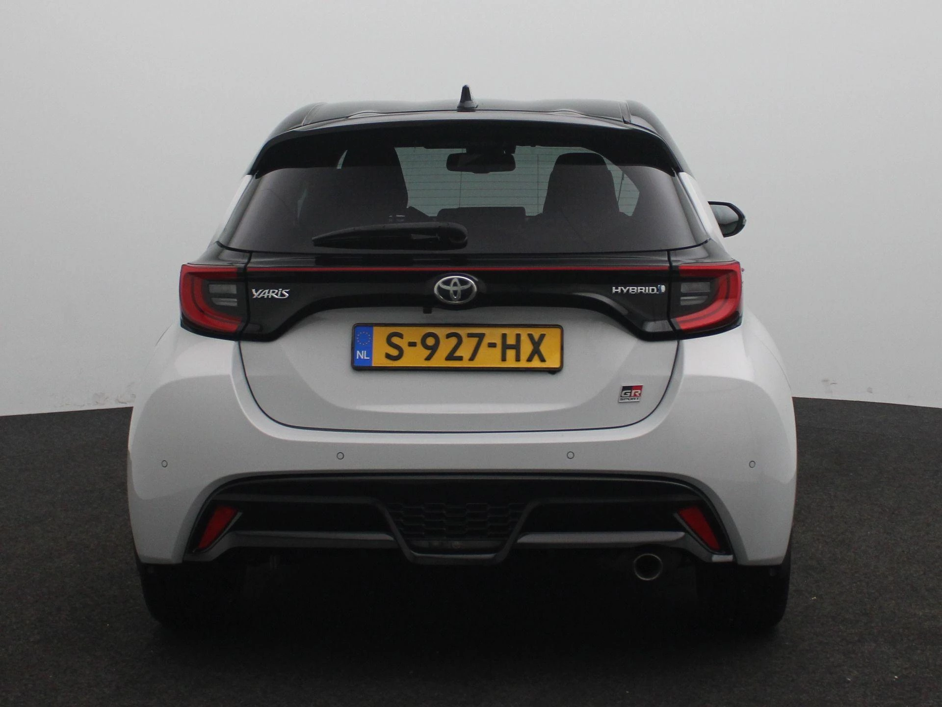 Toyota-Yaris-image-4