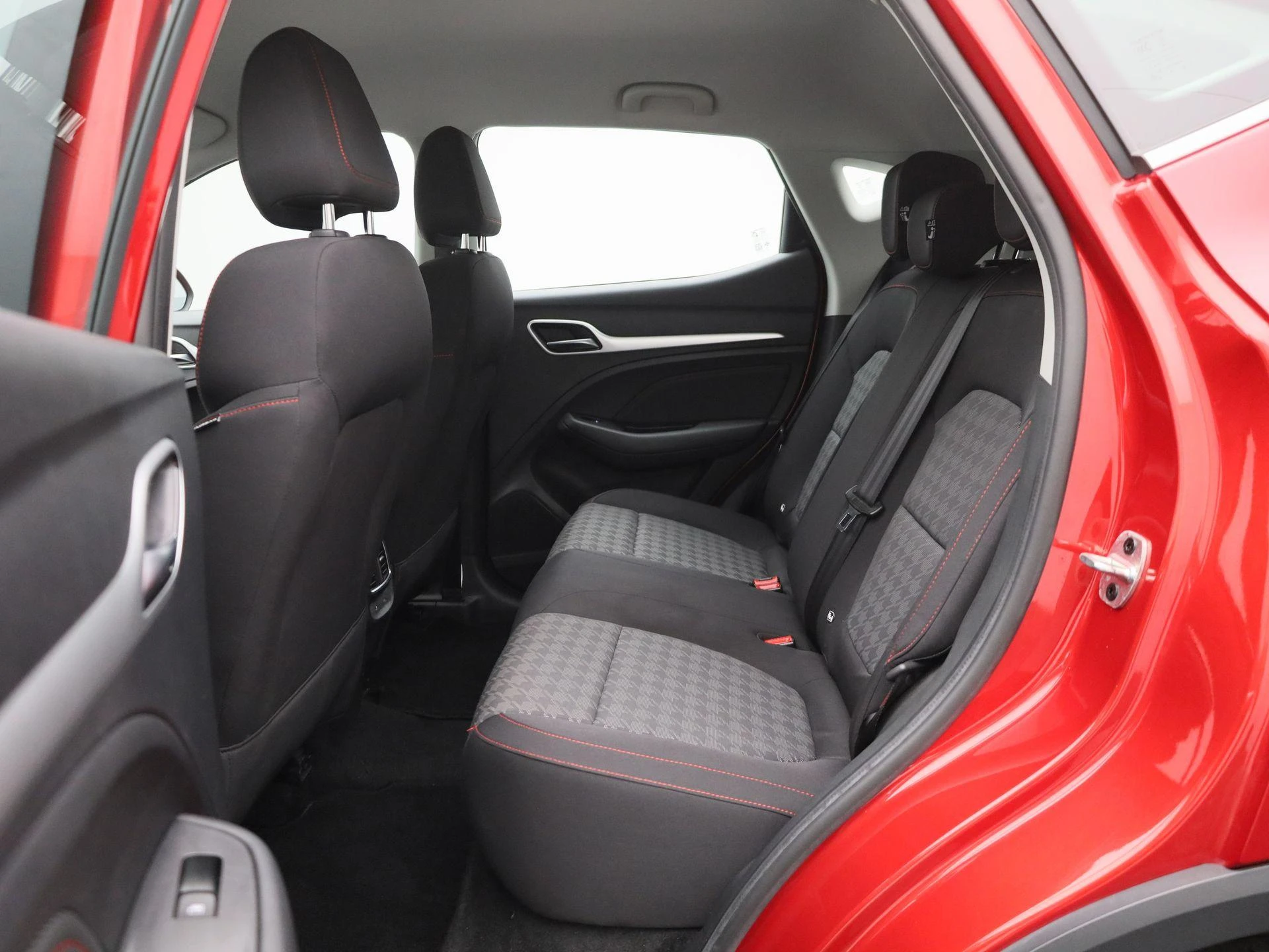 MG-ZS EV-image-12