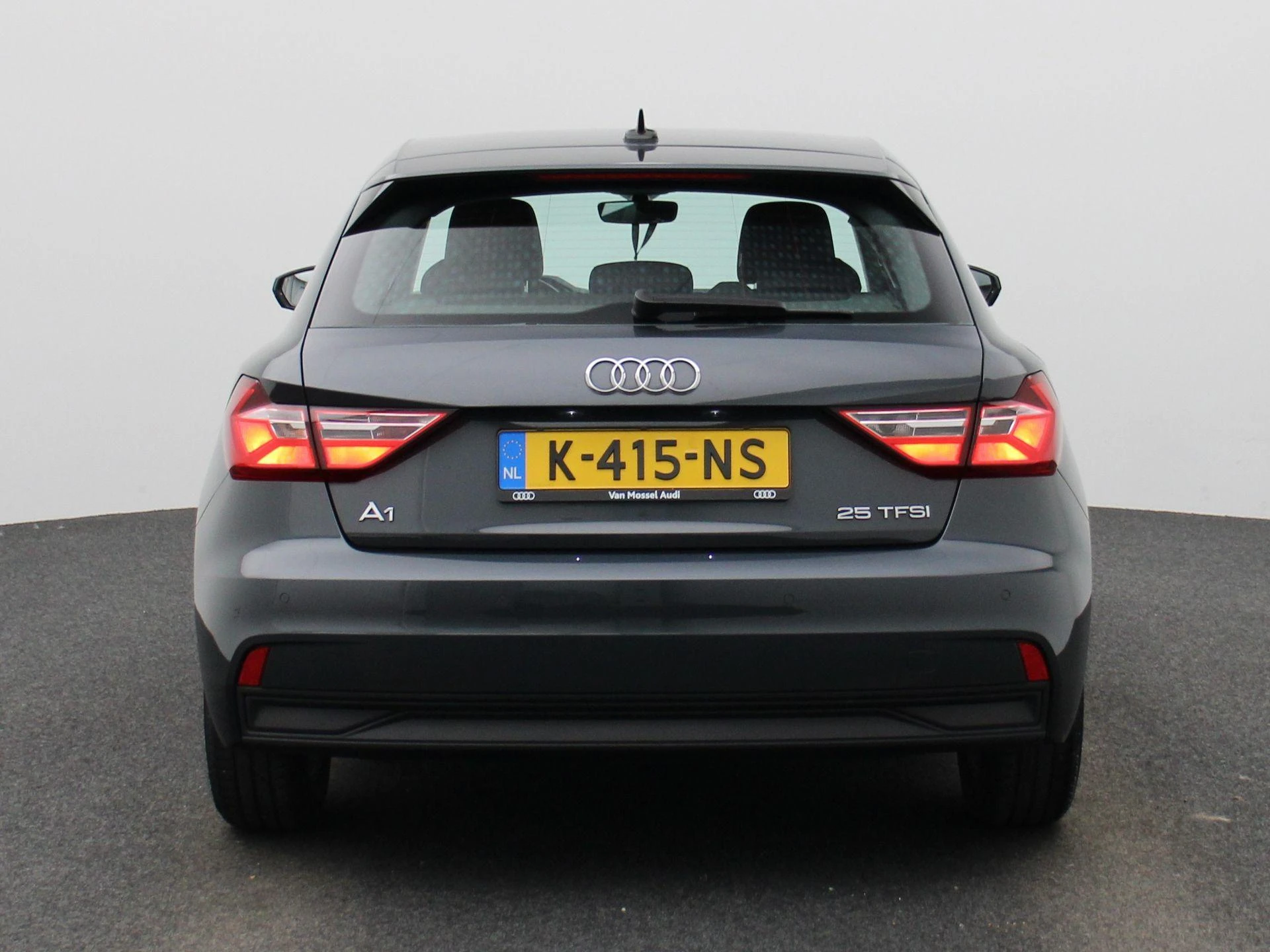 Audi-A1 Sportback-image-4