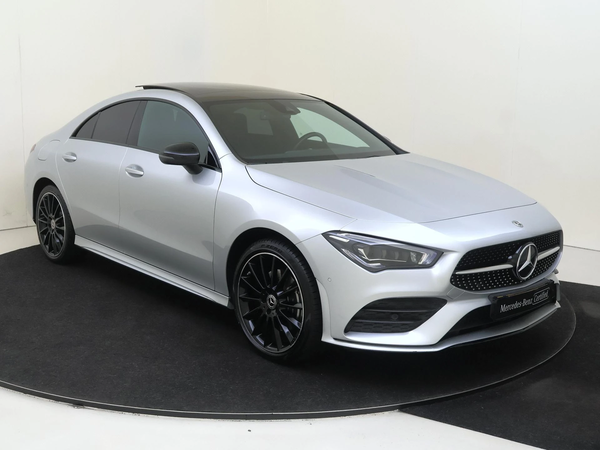 Mercedes-Benz CLA 250 e AMG Line