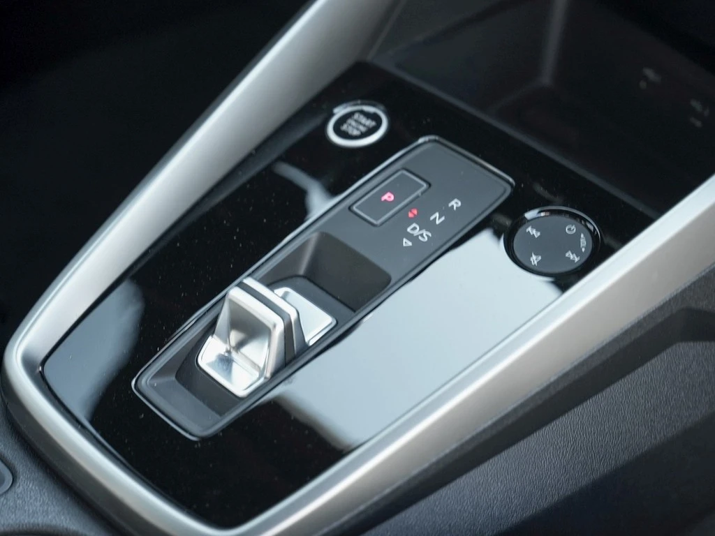 Audi A3 Sportback 35 TFSI Advanced S-tronic Navi LED