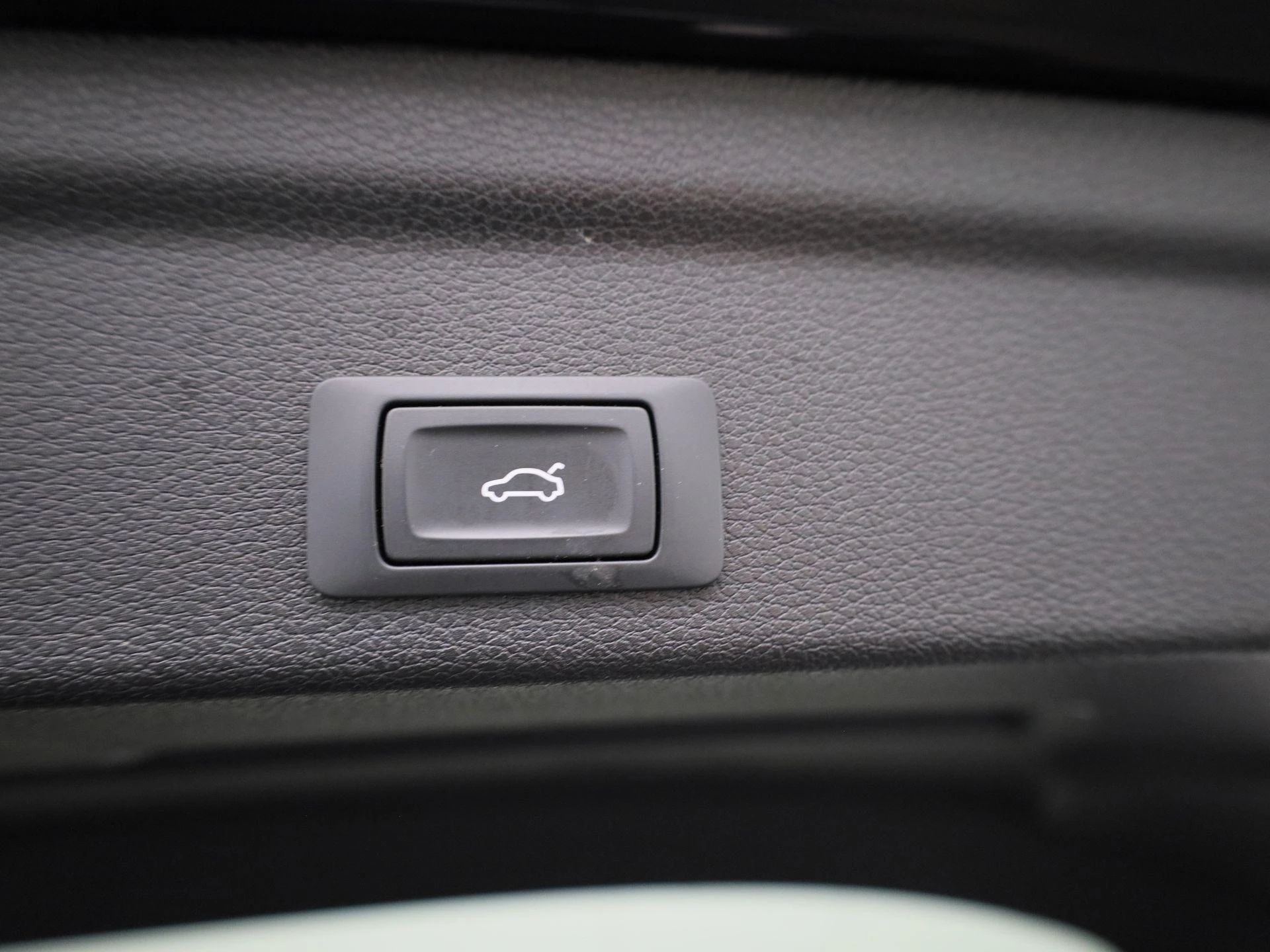 Audi-Q3-image-12