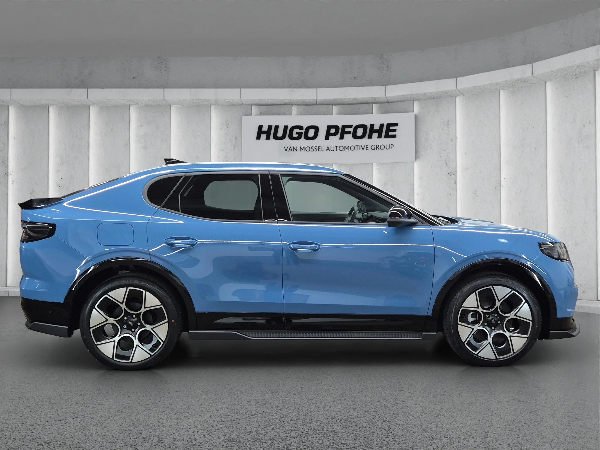 Ford Capri Collection Extended Range 79kWh RWD Sports Utility Vehicle. 210 kW. 5-türig MJ 2026.75