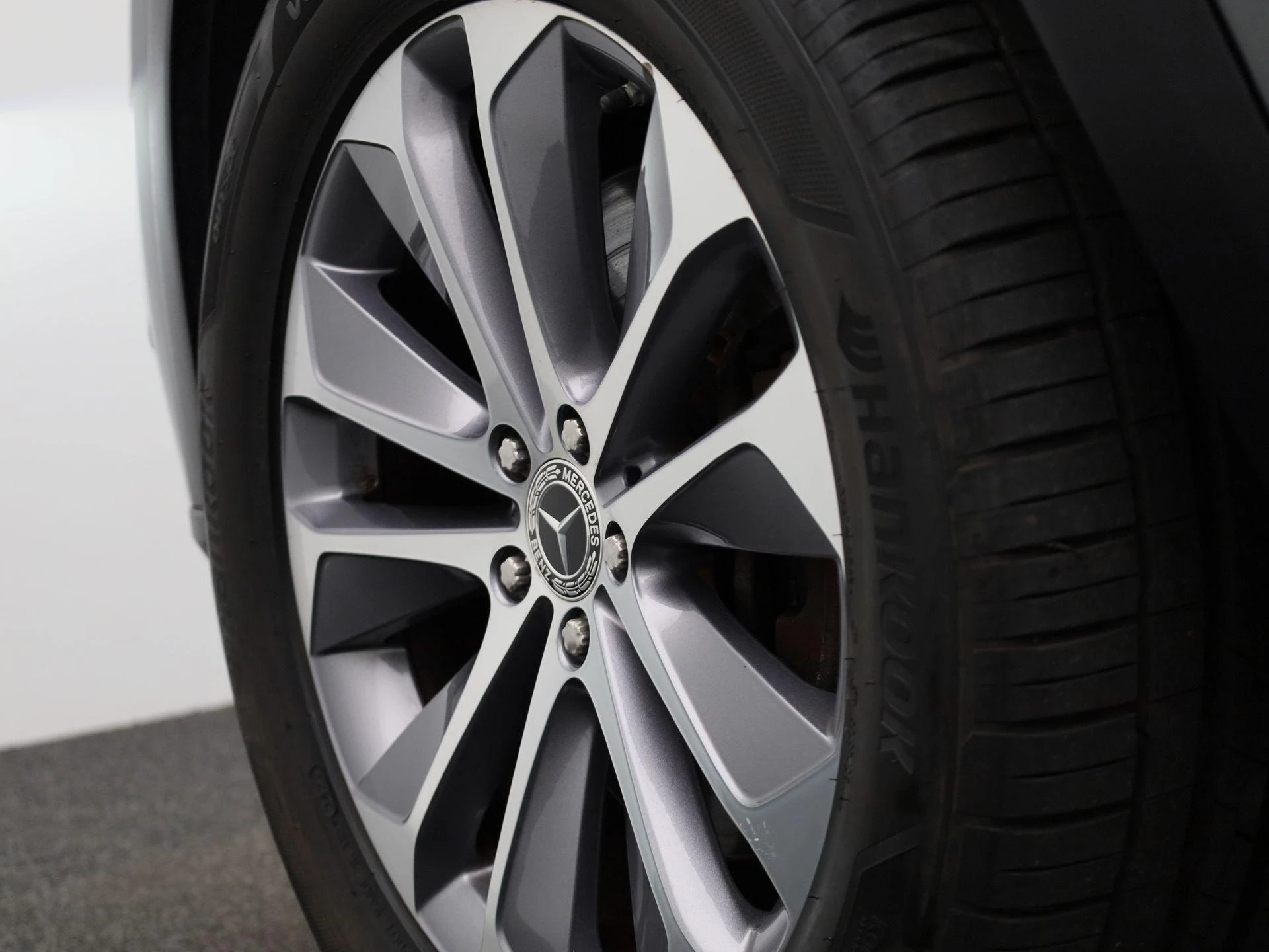 Mercedes-Benz-GLE-image-51