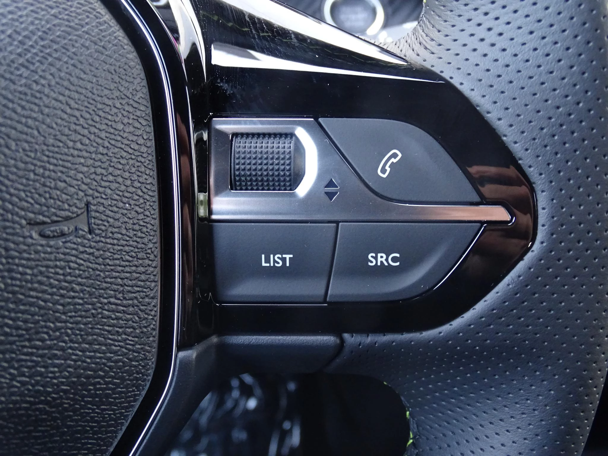 Peugeot-2008-image-20