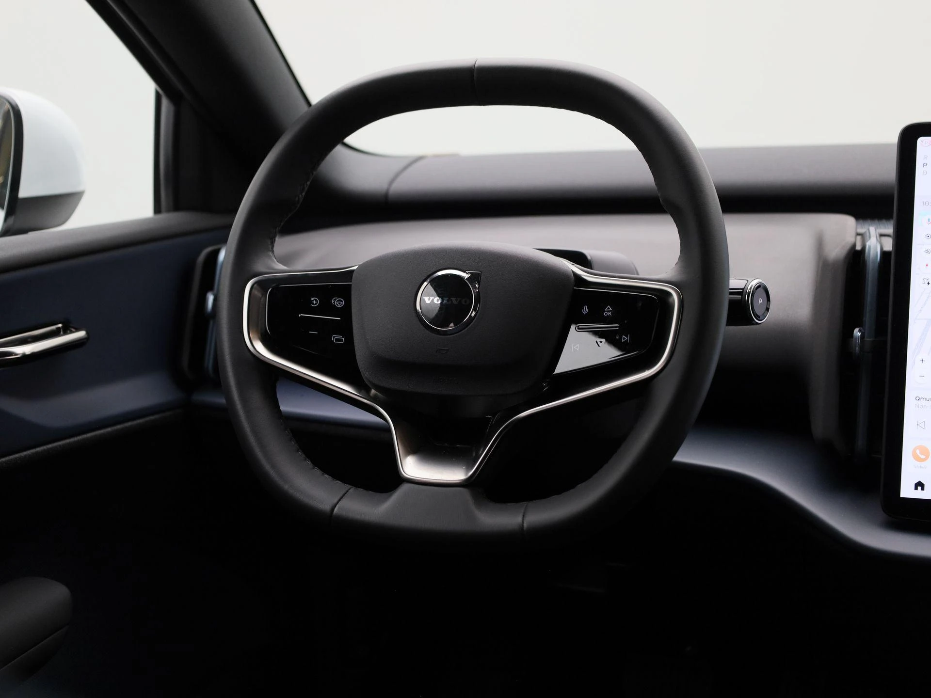 Volvo-EX30-image-9