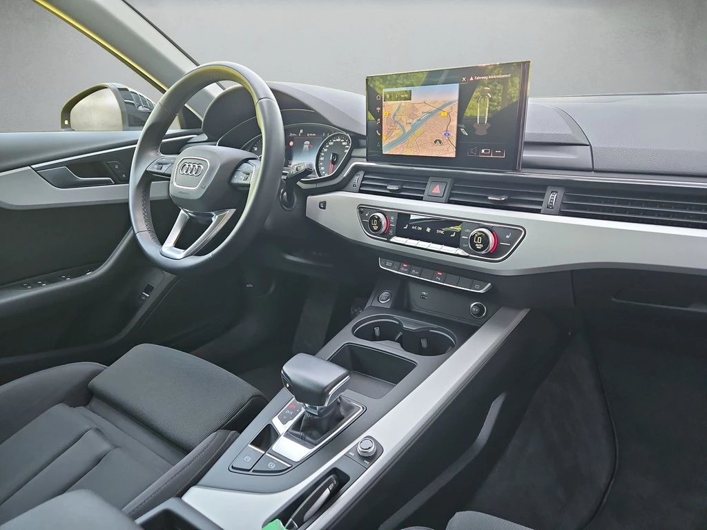 Audi A4 Avant advanced 40 TDI S tronic *Navi*AHK*