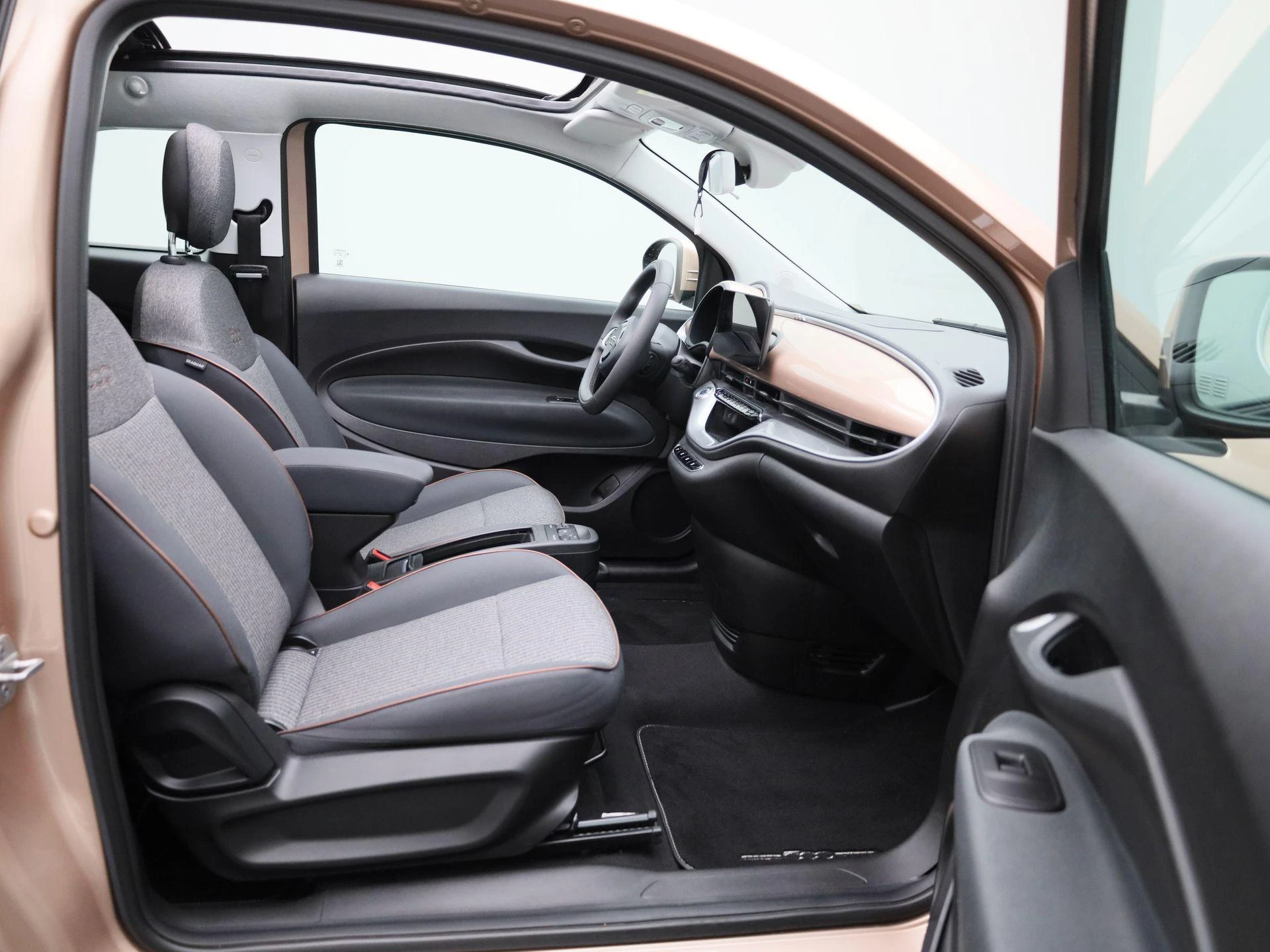 Fiat-500C-image-31