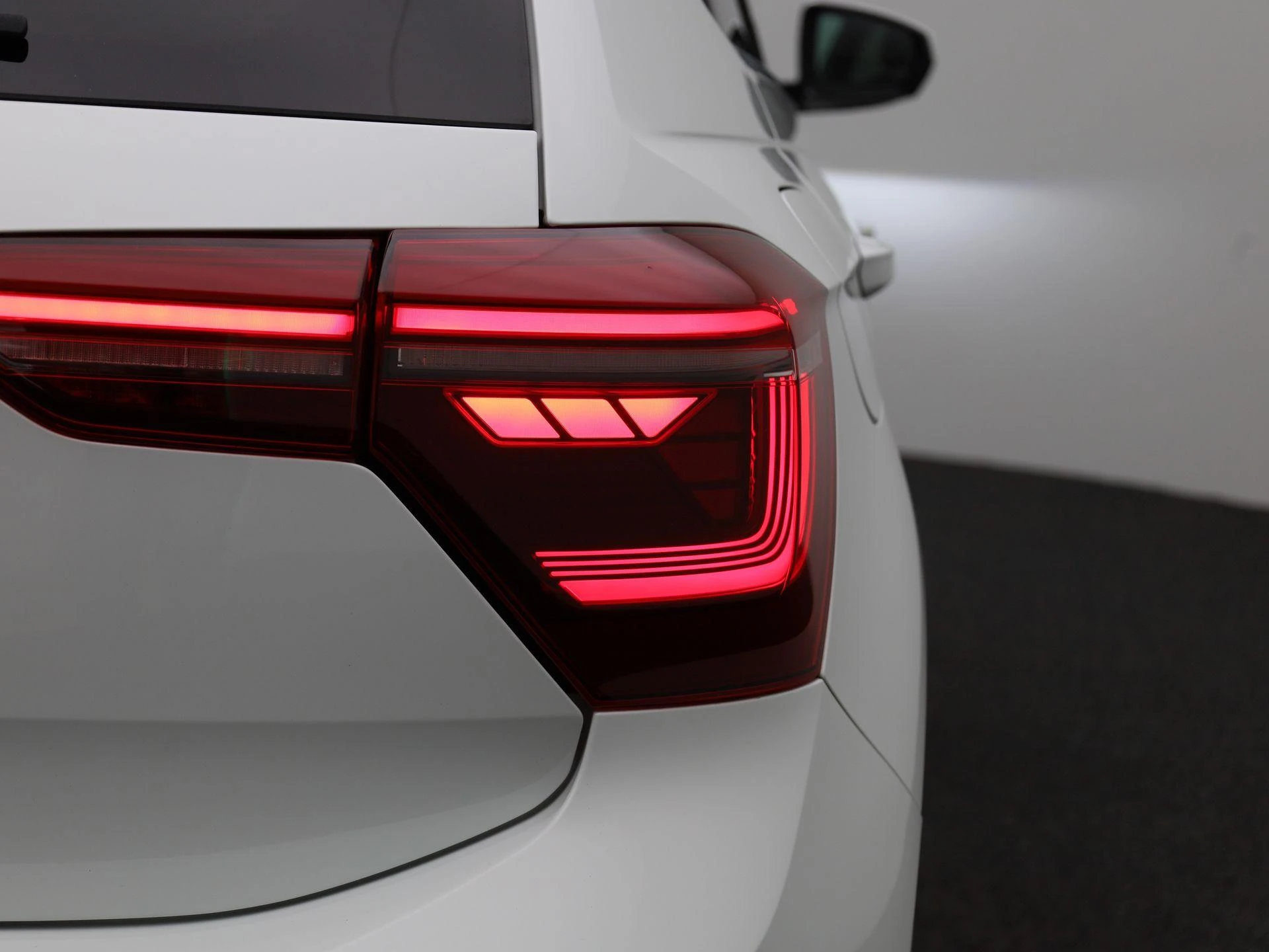 Volkswagen-Polo-image-50