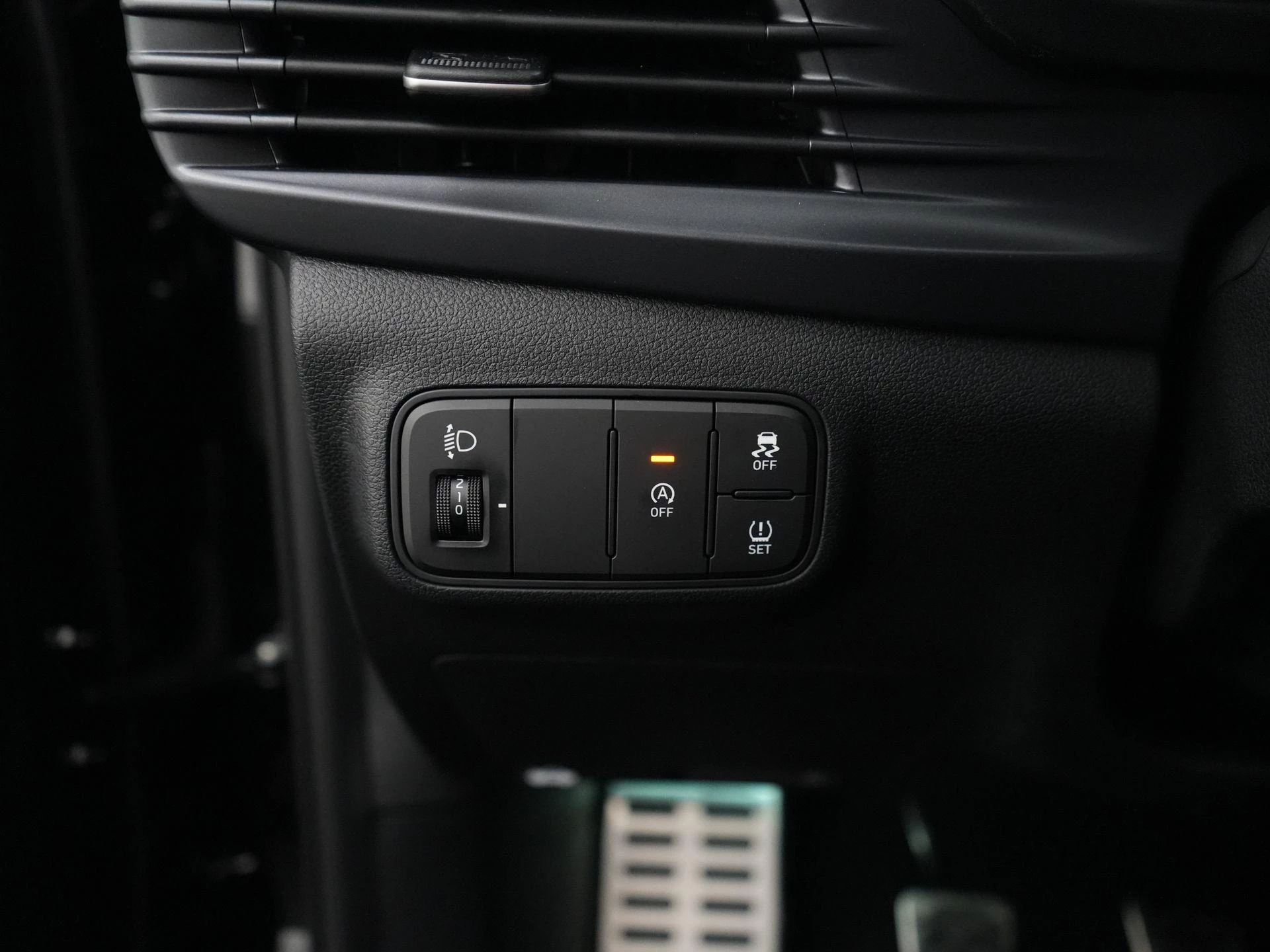 Hyundai-Bayon-image-15