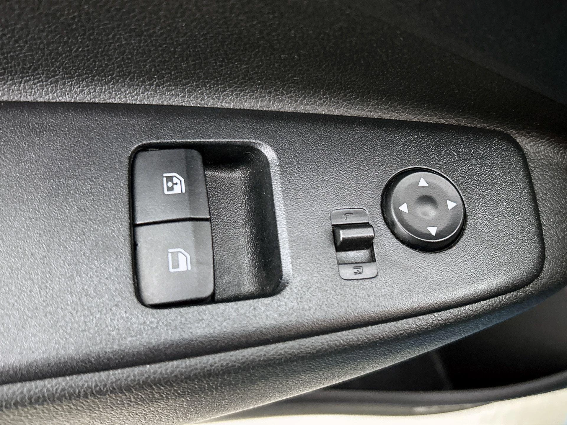 Hyundai-i10-image-28