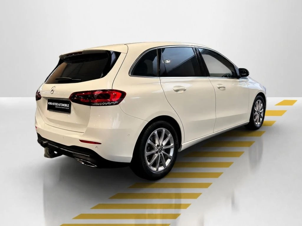 Mercedes-Benz-B-Klasse 220-image-13