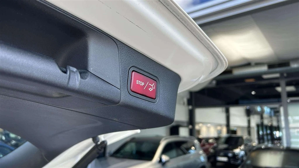 Mercedes-Benz-EQB-image-22
