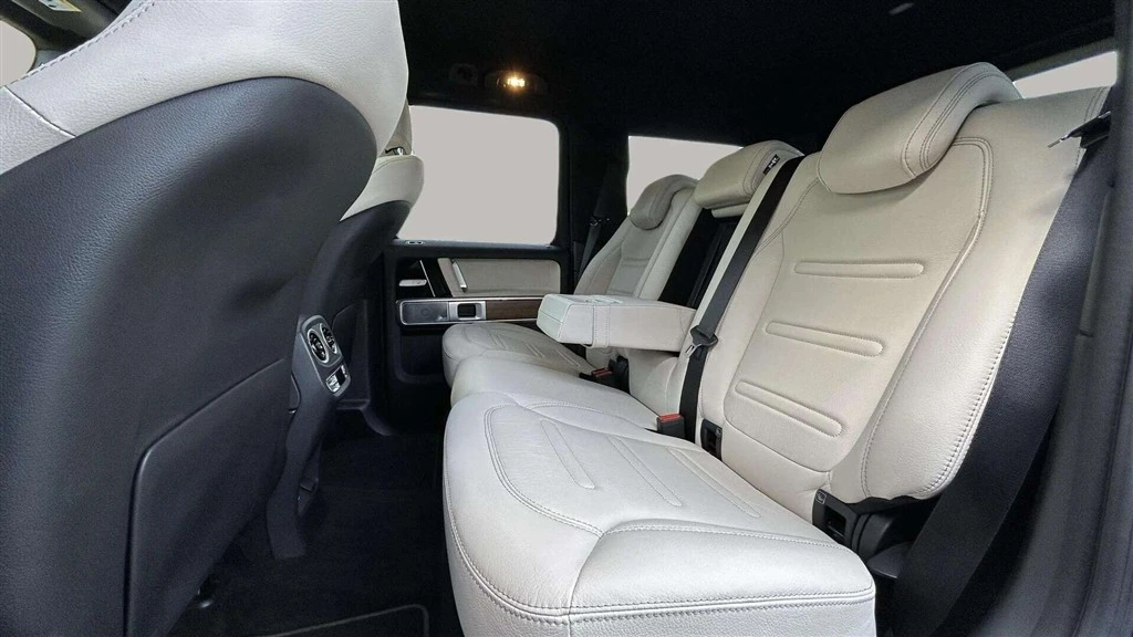 Mercedes-Benz-G-Klasse-image-28