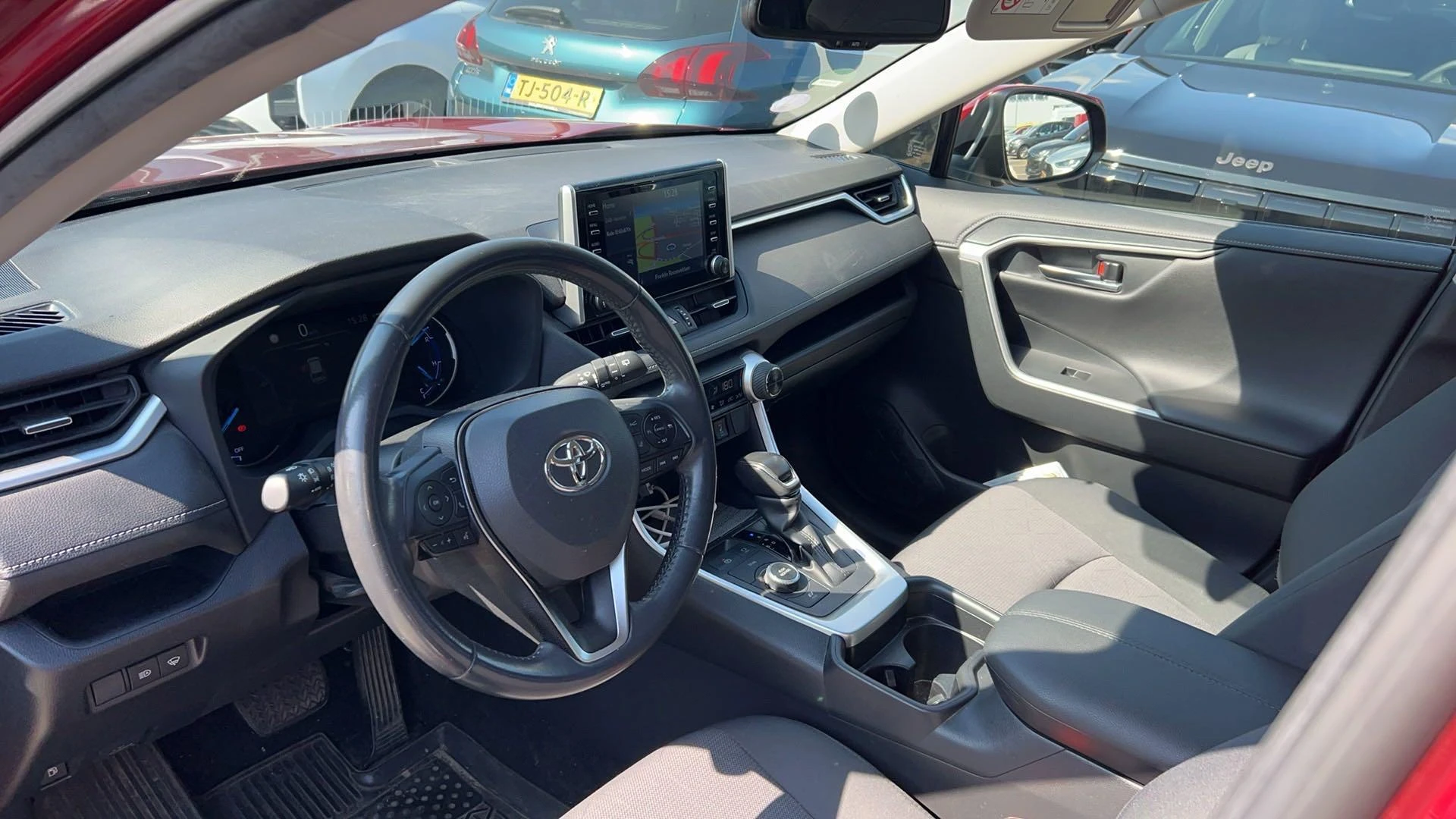 Toyota-RAV4-image-2