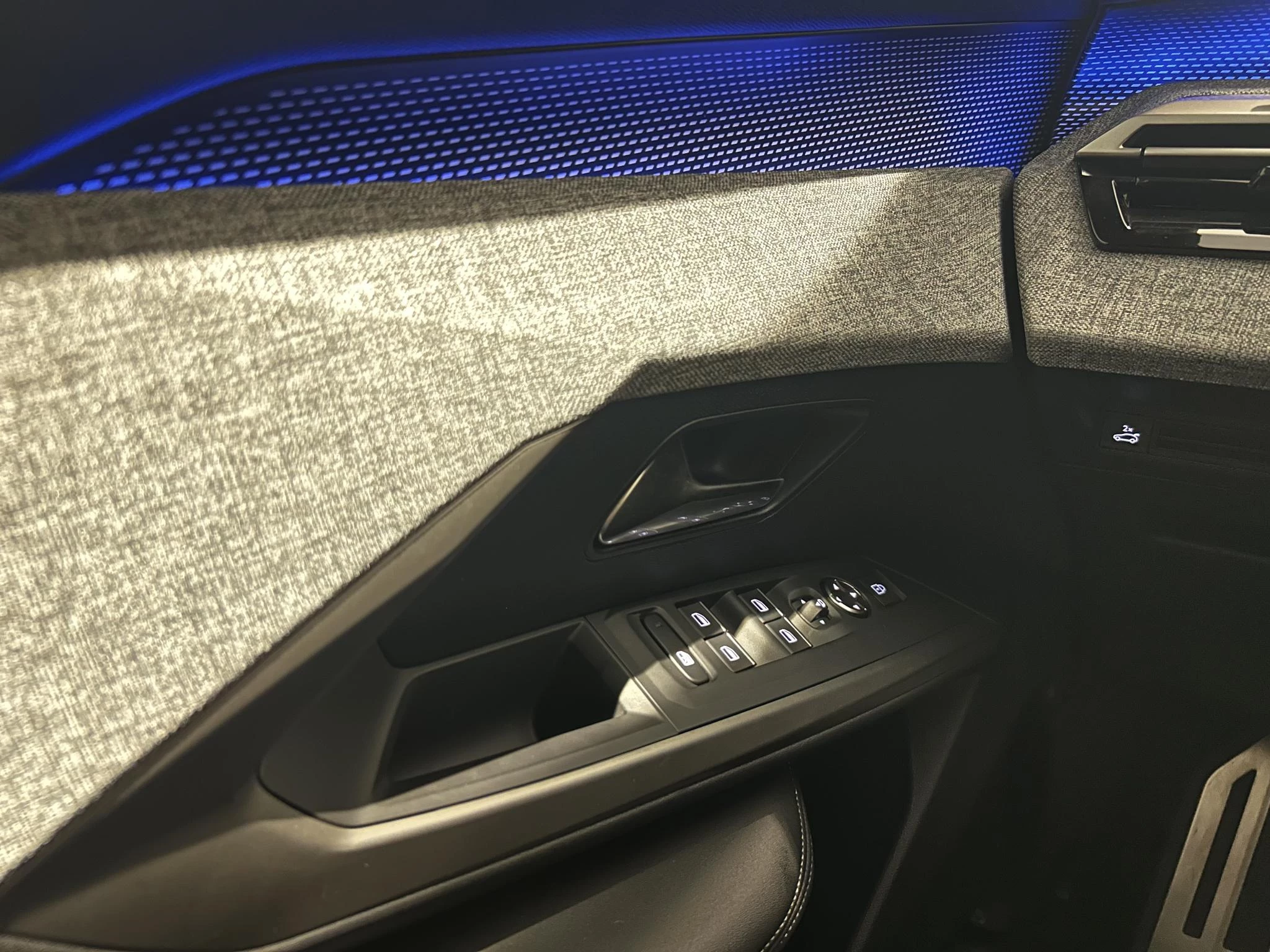Peugeot 5008 1.2 Hybrid 145 GT 7p