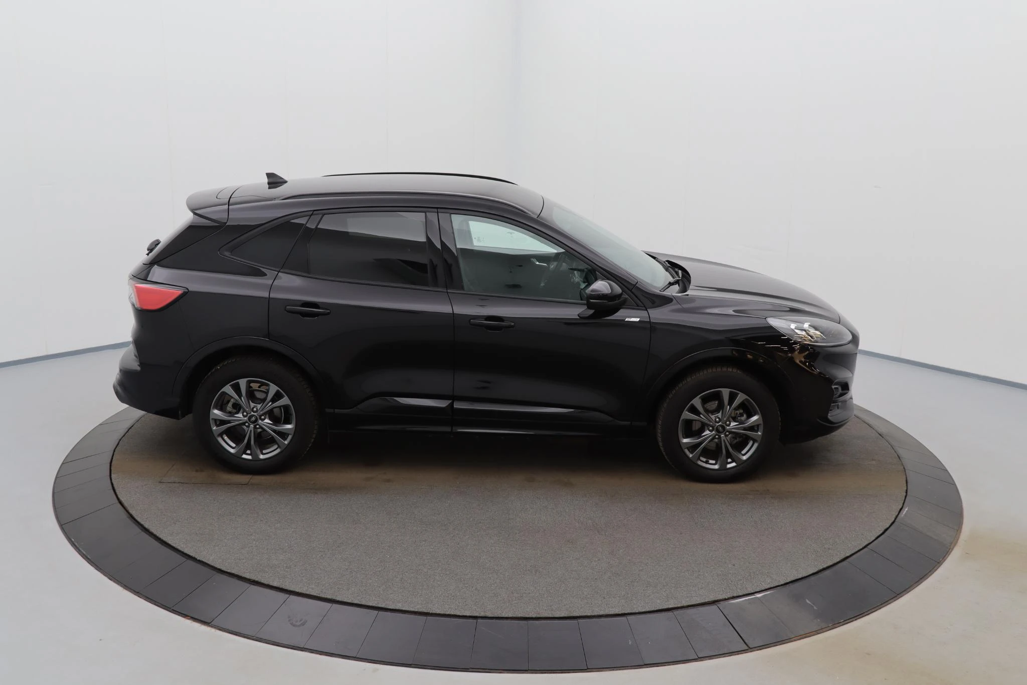 Ford-Kuga-image-3