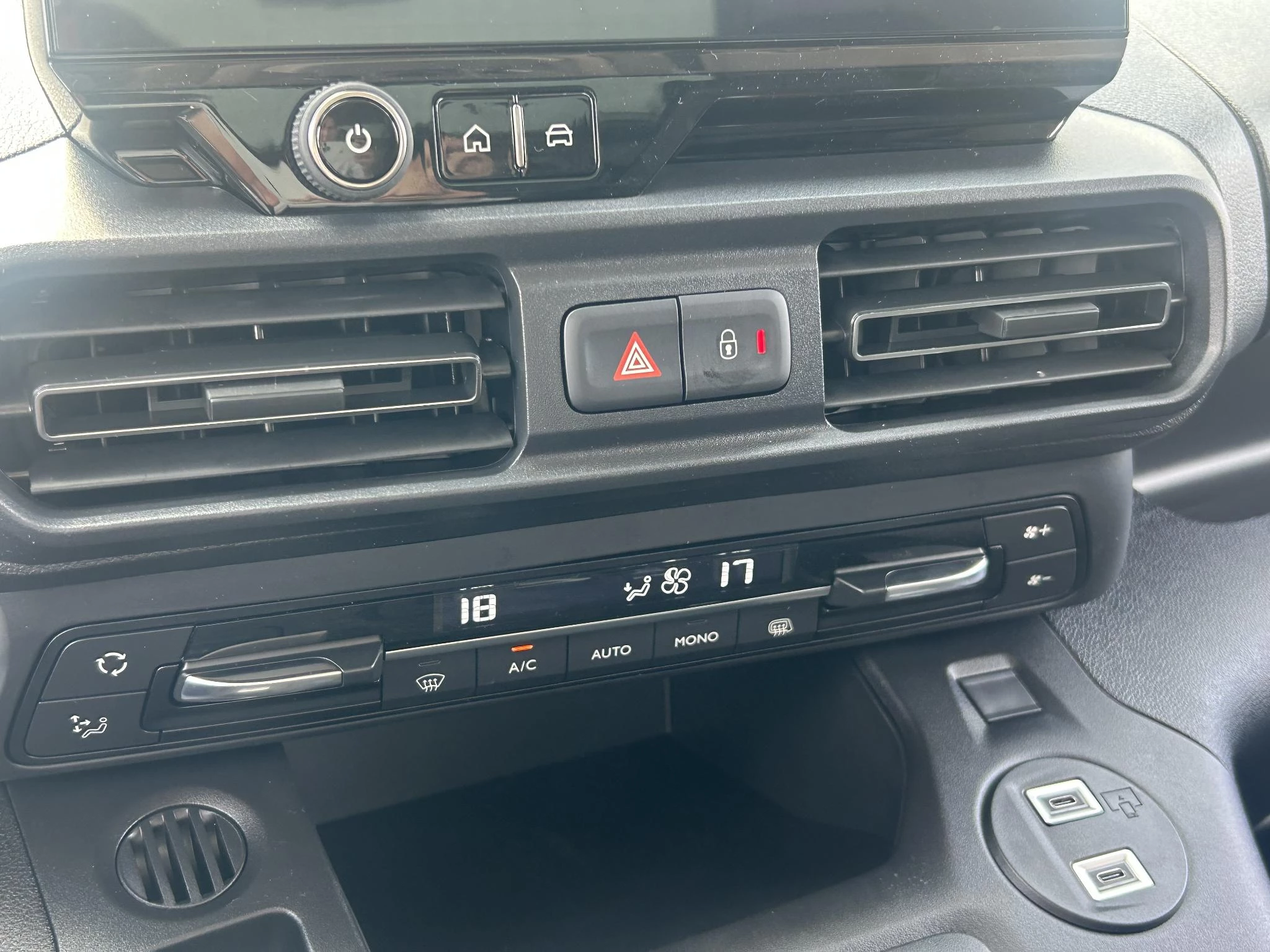 Peugeot e-Partner 136 L2 50 kWh