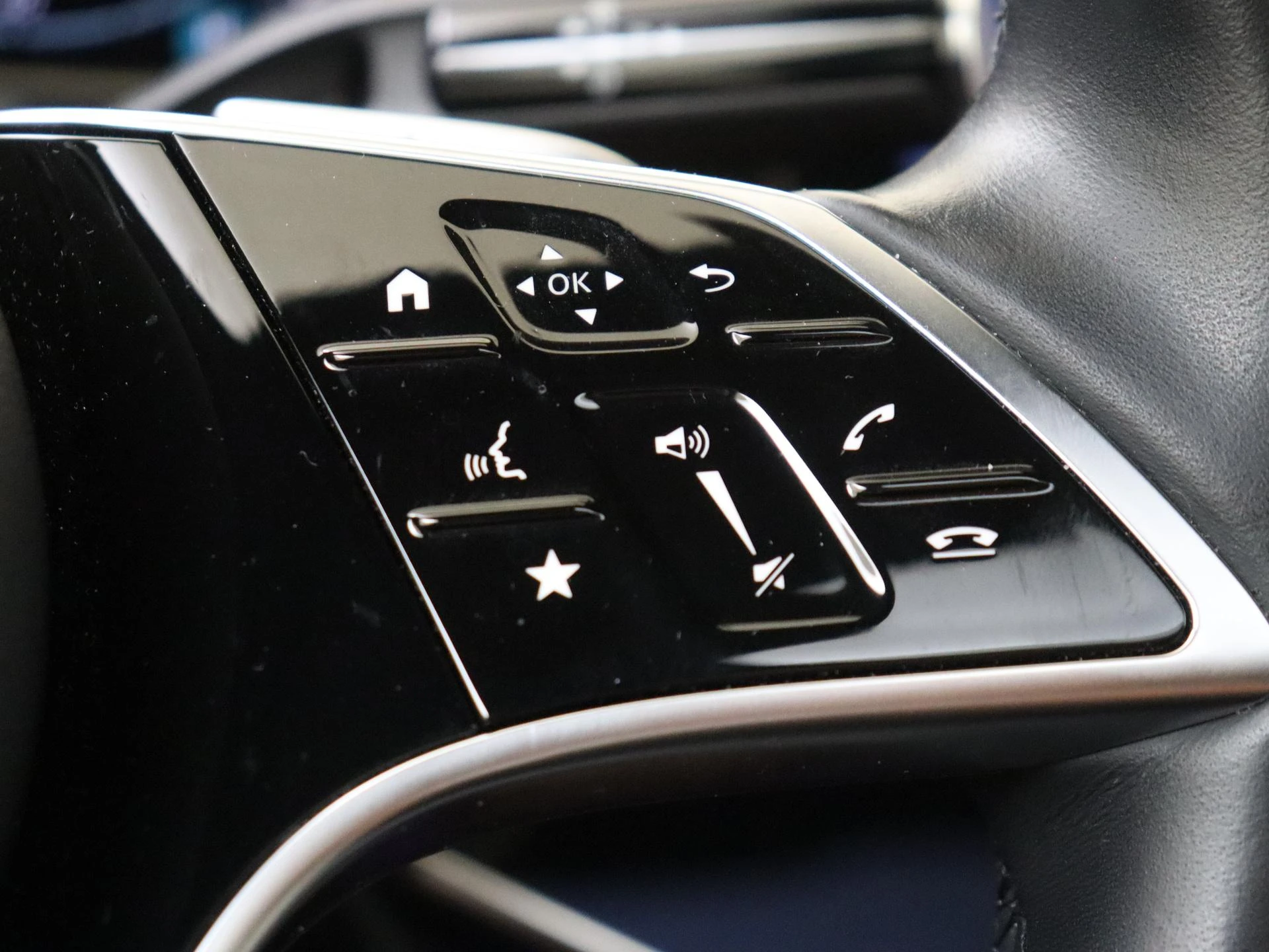 Mercedes-Benz-E-Klasse-image-12