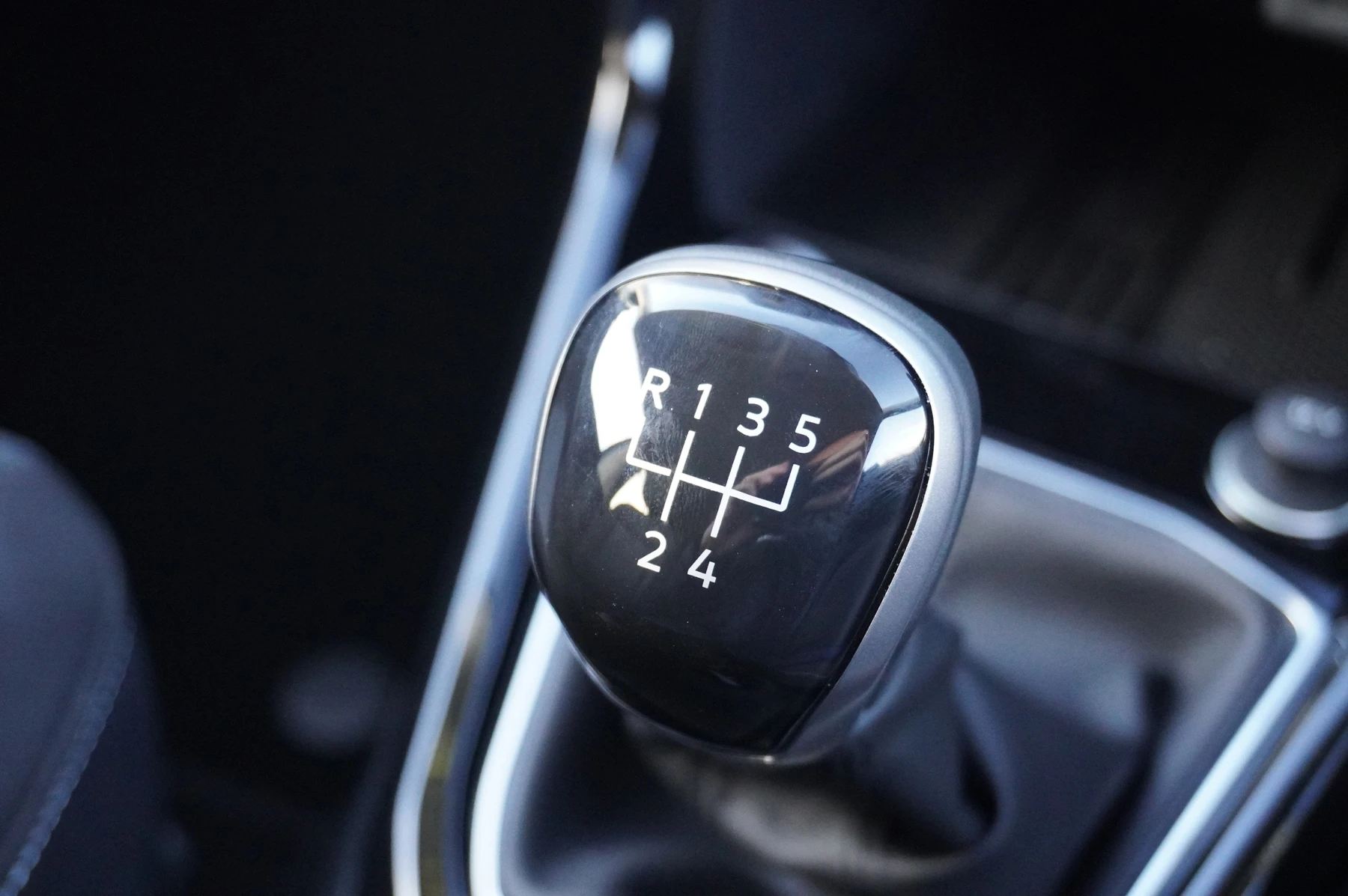 Volkswagen-T-Cross-image-33