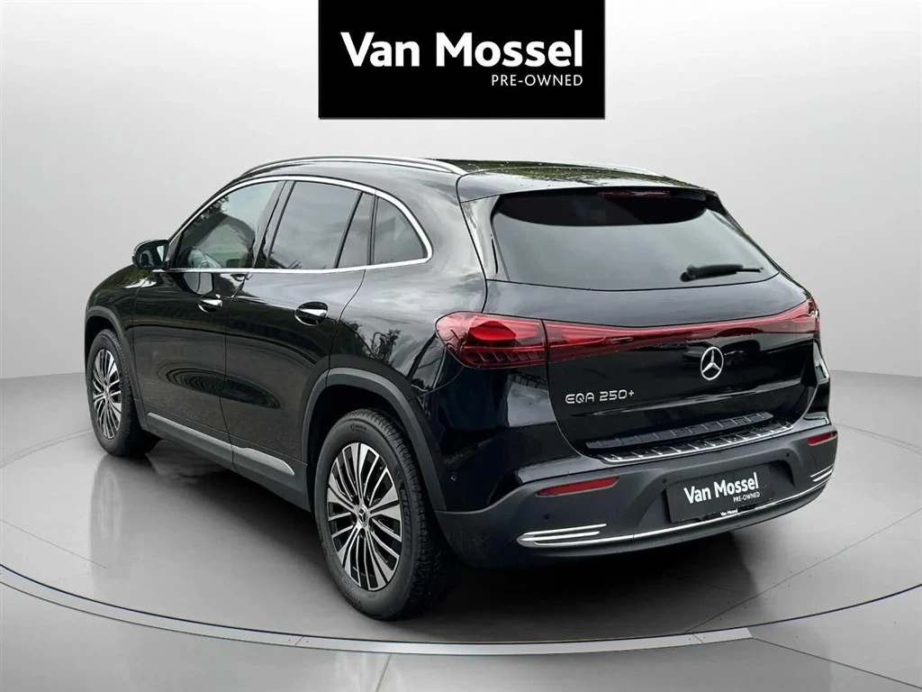 Mercedes-Benz-EQA-image-6