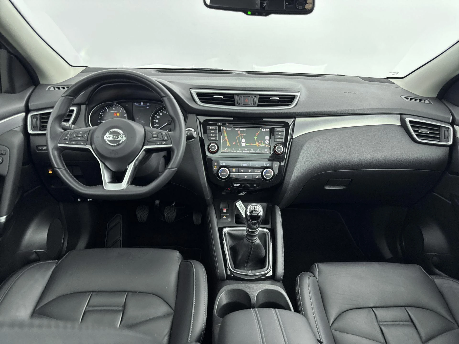 Nissan-QASHQAI-image-17