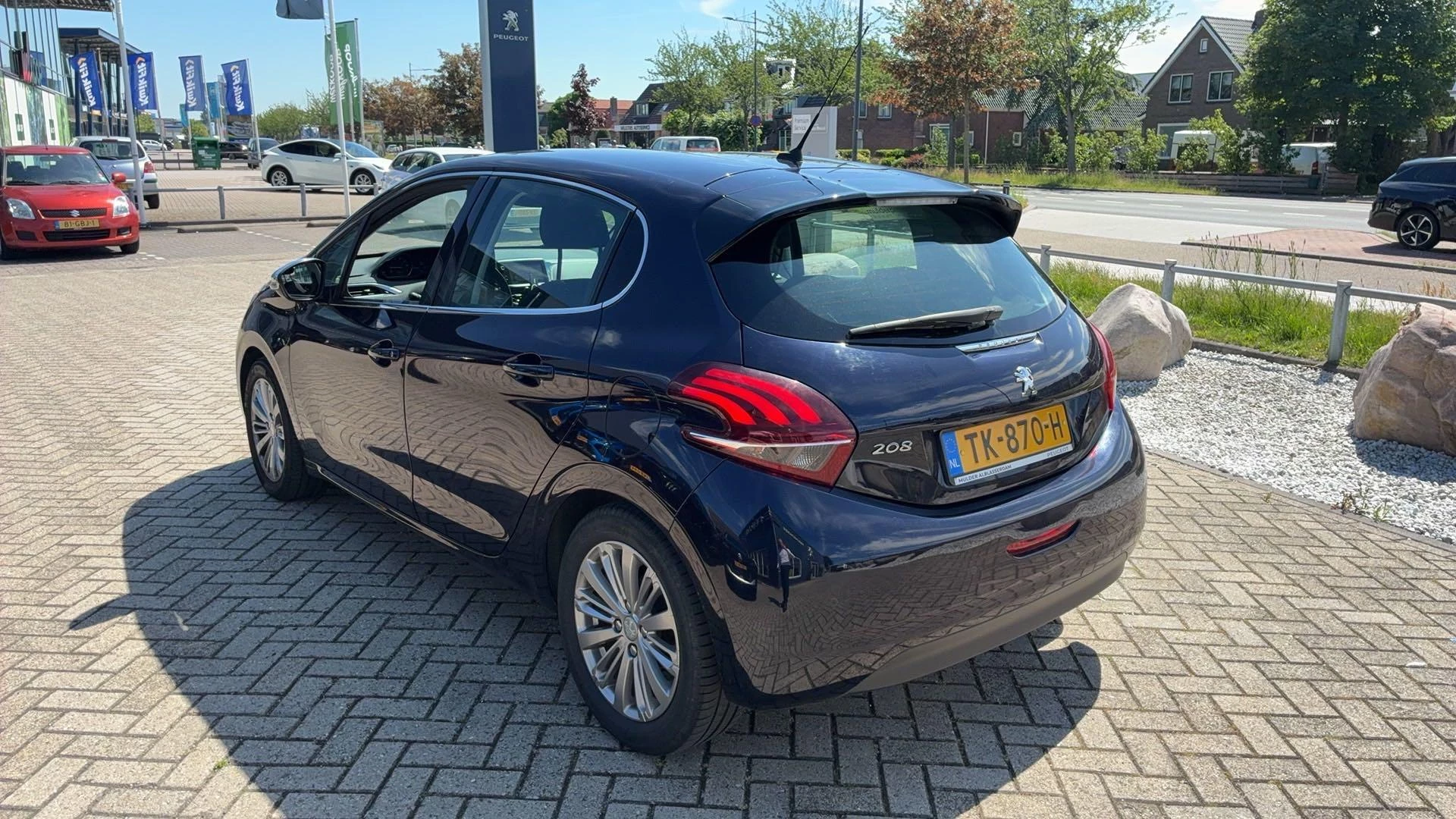 Peugeot 208 1.2 PureTech Blue Lease Executive