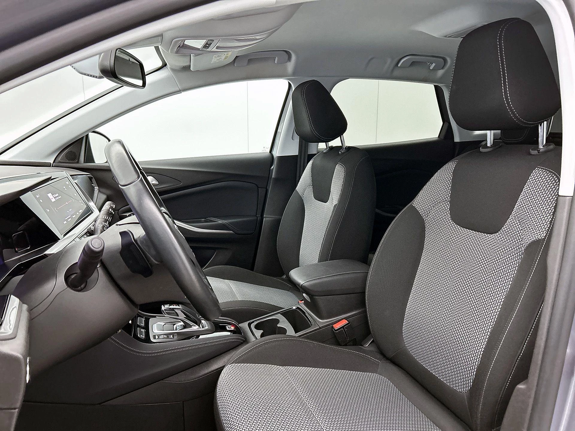 Opel-Grandland-image-30