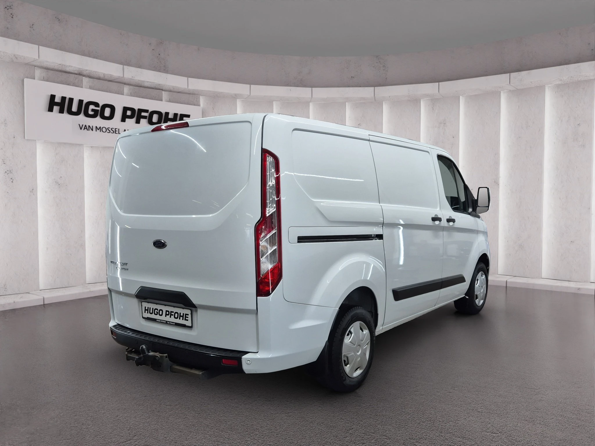 Ford-Transit Custom-image-4