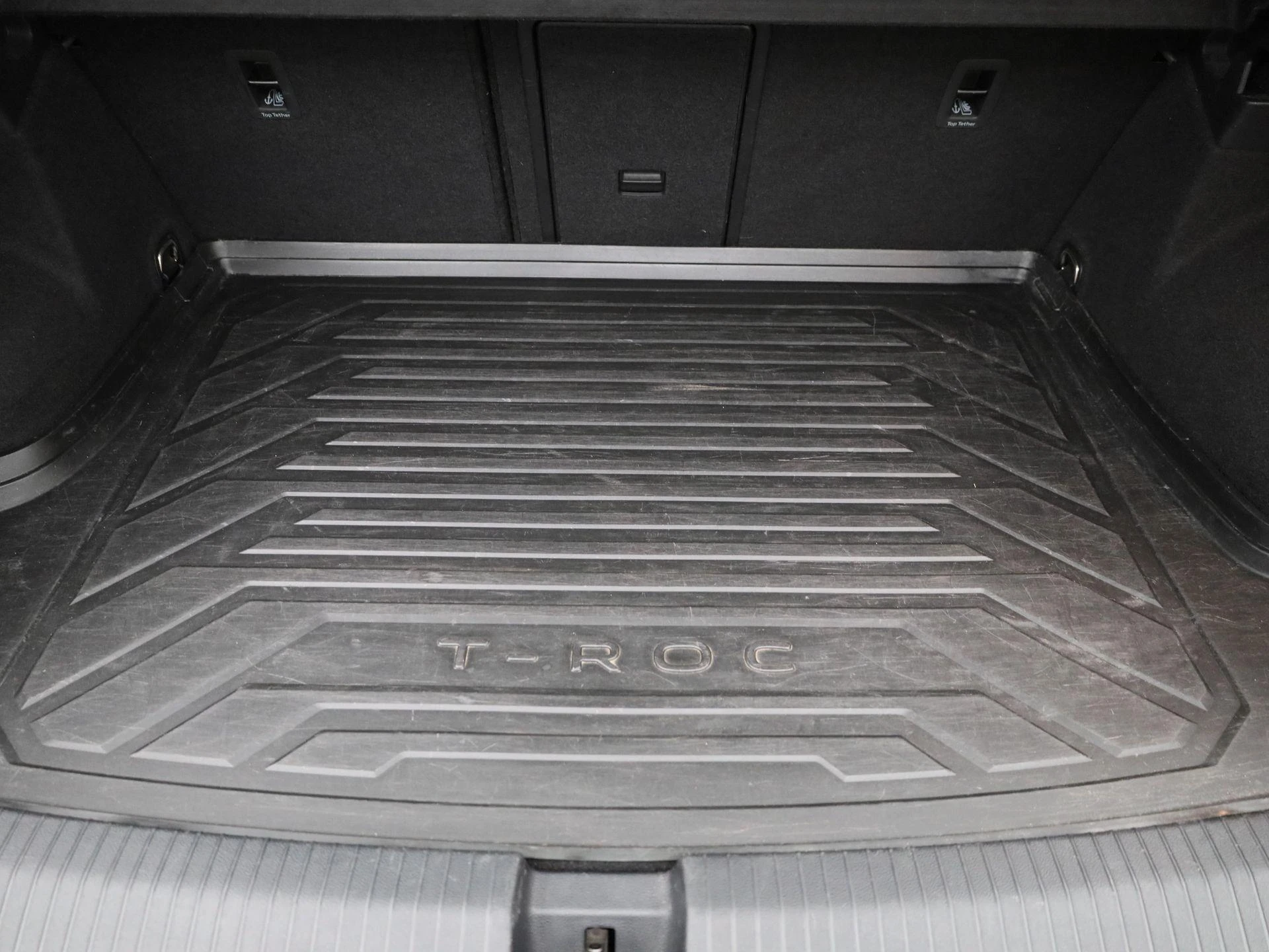 Volkswagen-T-Roc-image-11