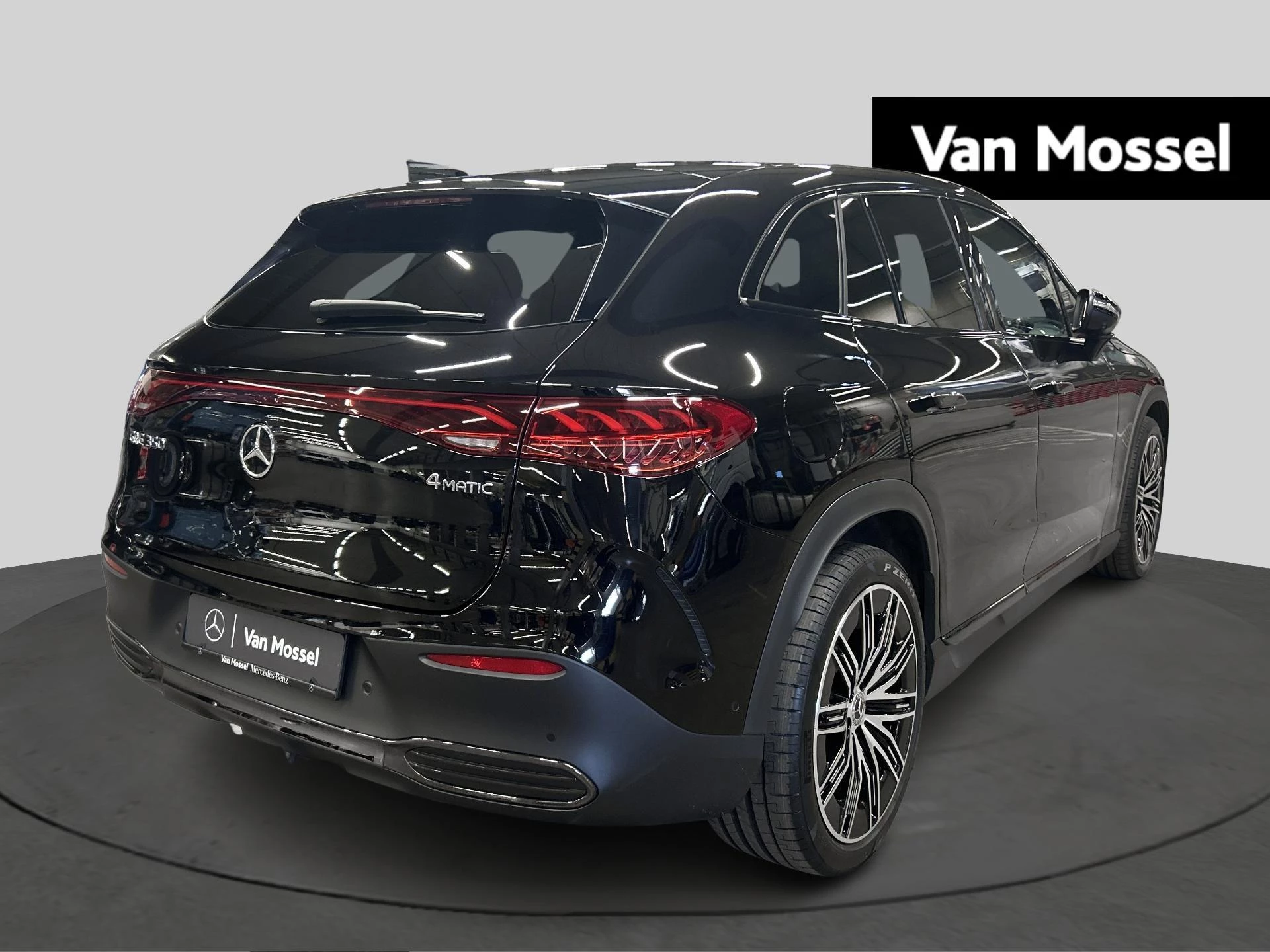 Mercedes-Benz EQE SUV 350 4M AMG Line + PANORAMISCH DAK + TREKHAAK + BURMESTER +