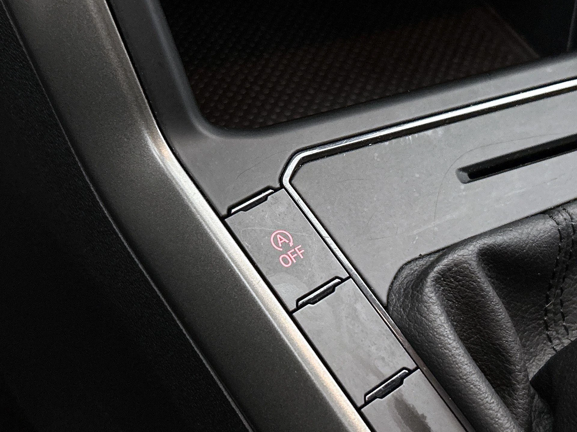 Volkswagen-Polo-image-7