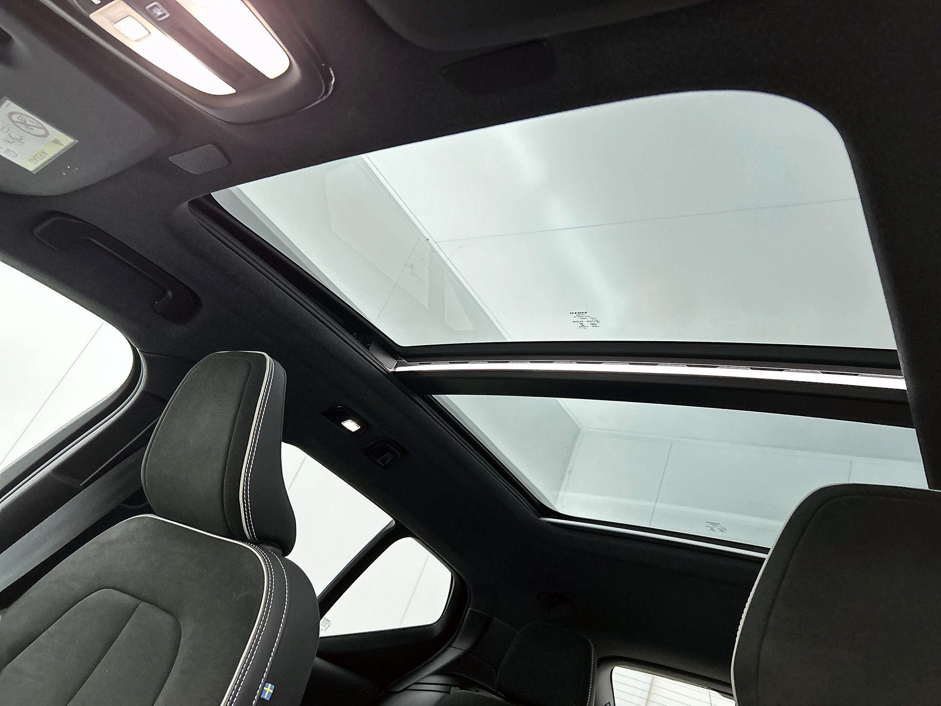 Volvo XC40 Recharge P8 AWD R-Design