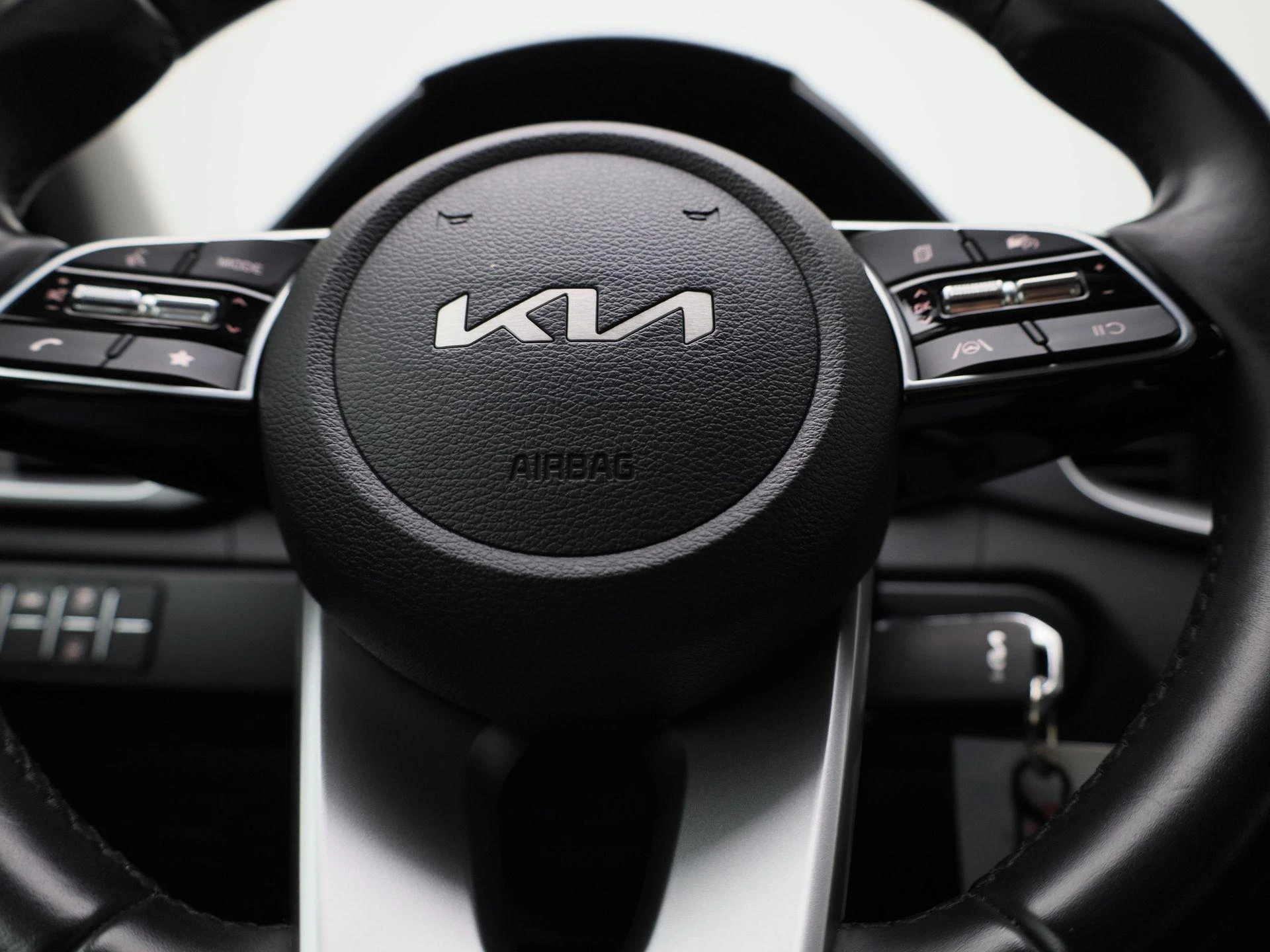 Kia-Ceed Sportswagon-image-25