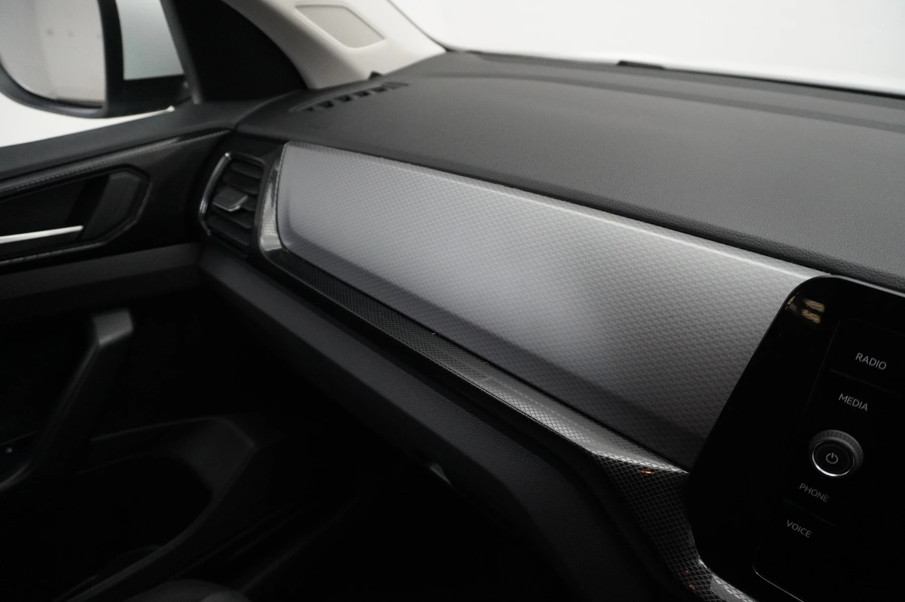 Volkswagen-T-Cross-image-28