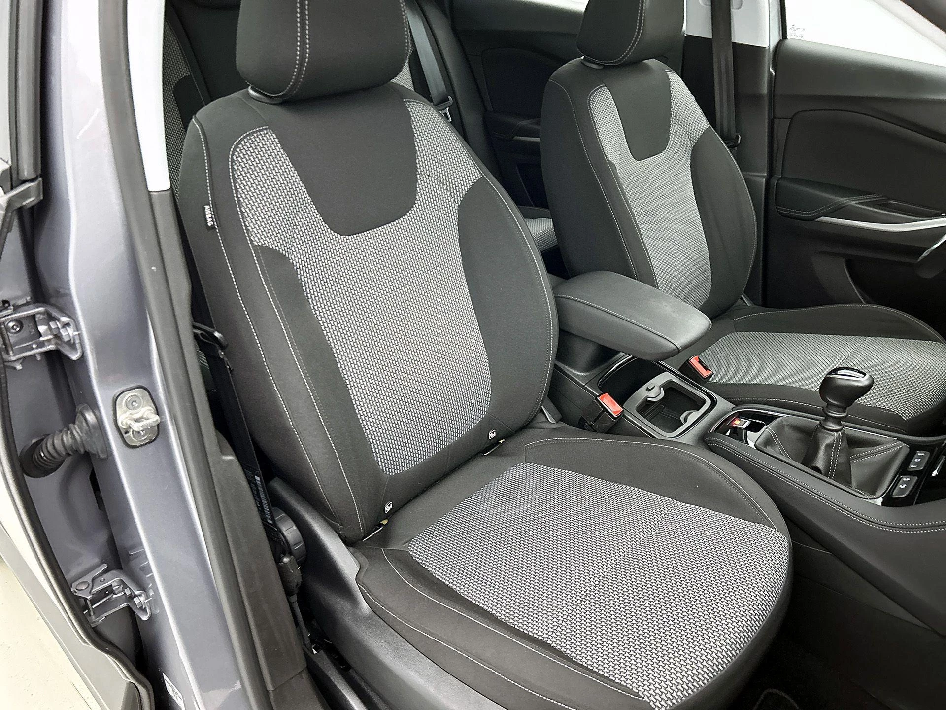 Opel-Grandland X-image-35