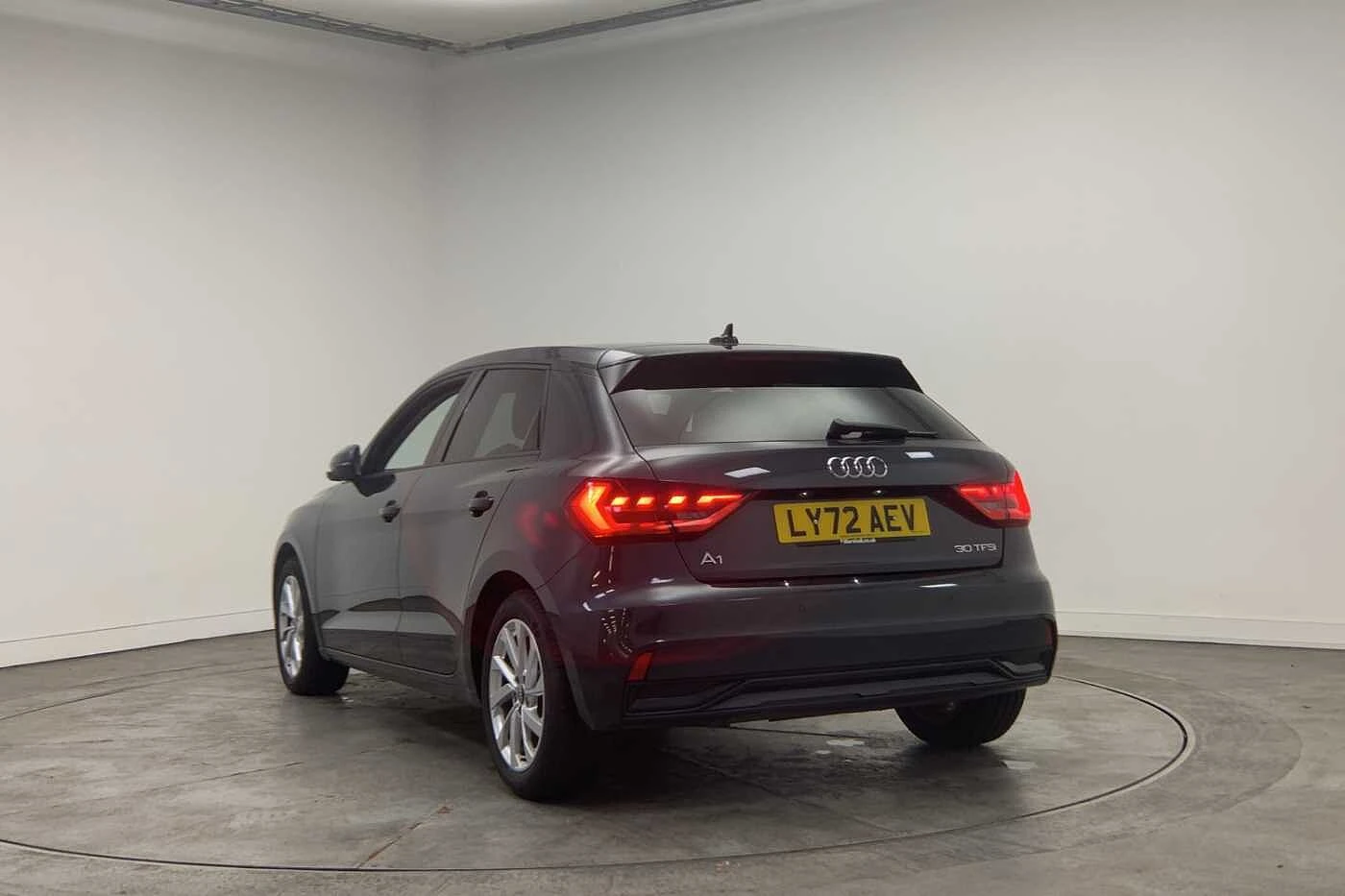 Audi-A1 Sportback-image-2